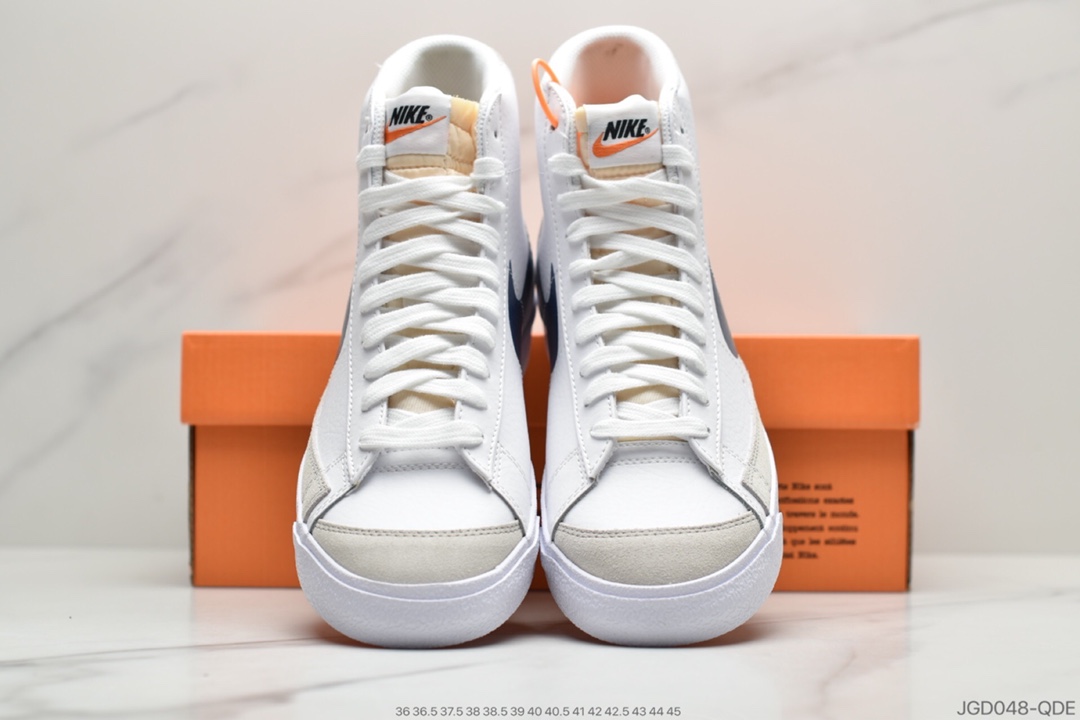 180 公司级Nike Blazer Mid PRM 开拓者 DA4651-100