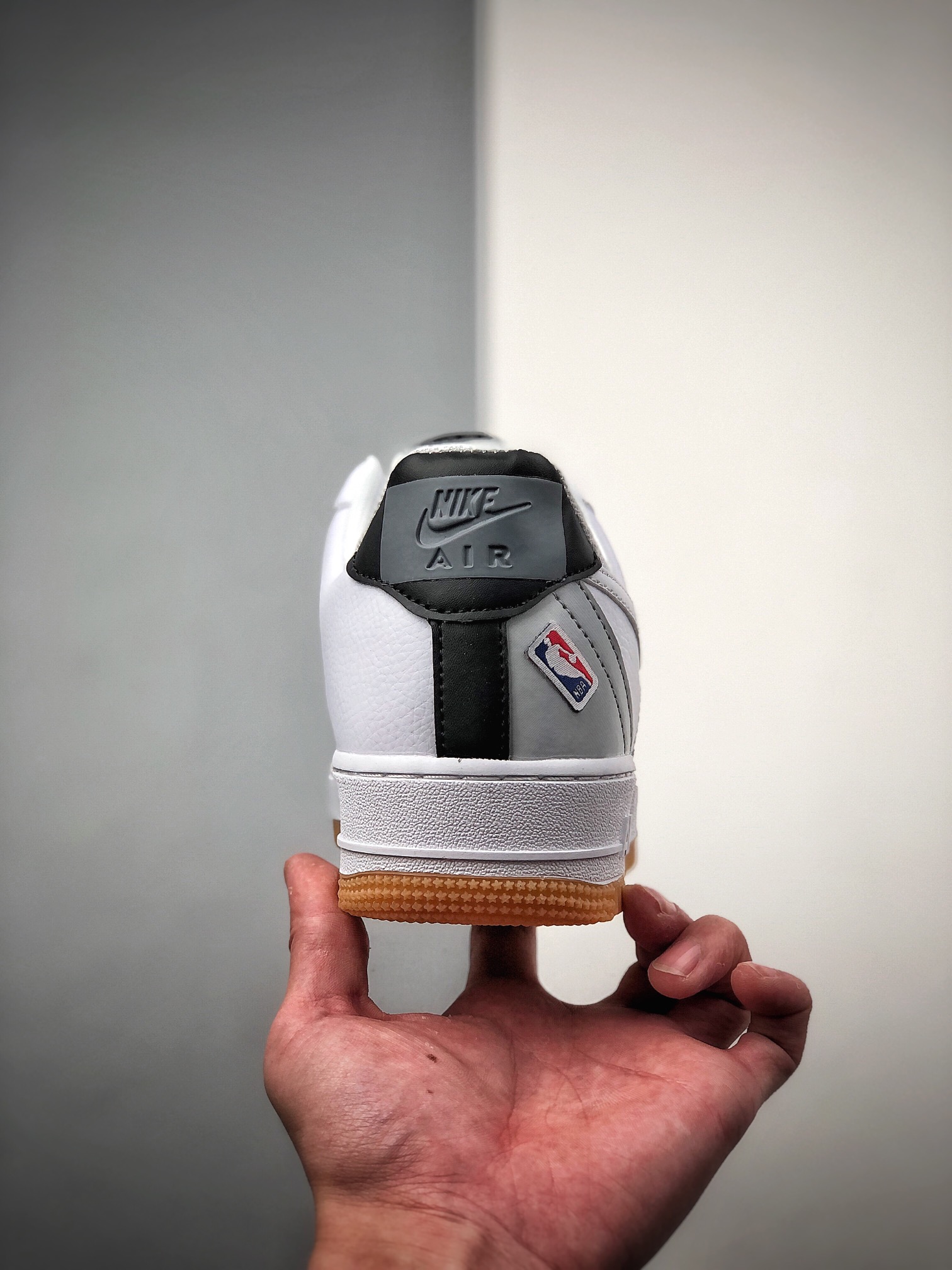 200 NIKE FORCE空军一号运动休闲板鞋 CT2298-100