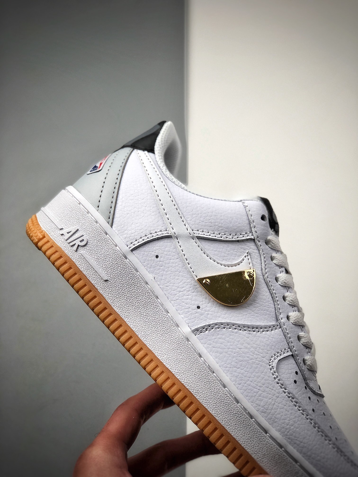 200 NIKE FORCE空军一号运动休闲板鞋 CT2298-100