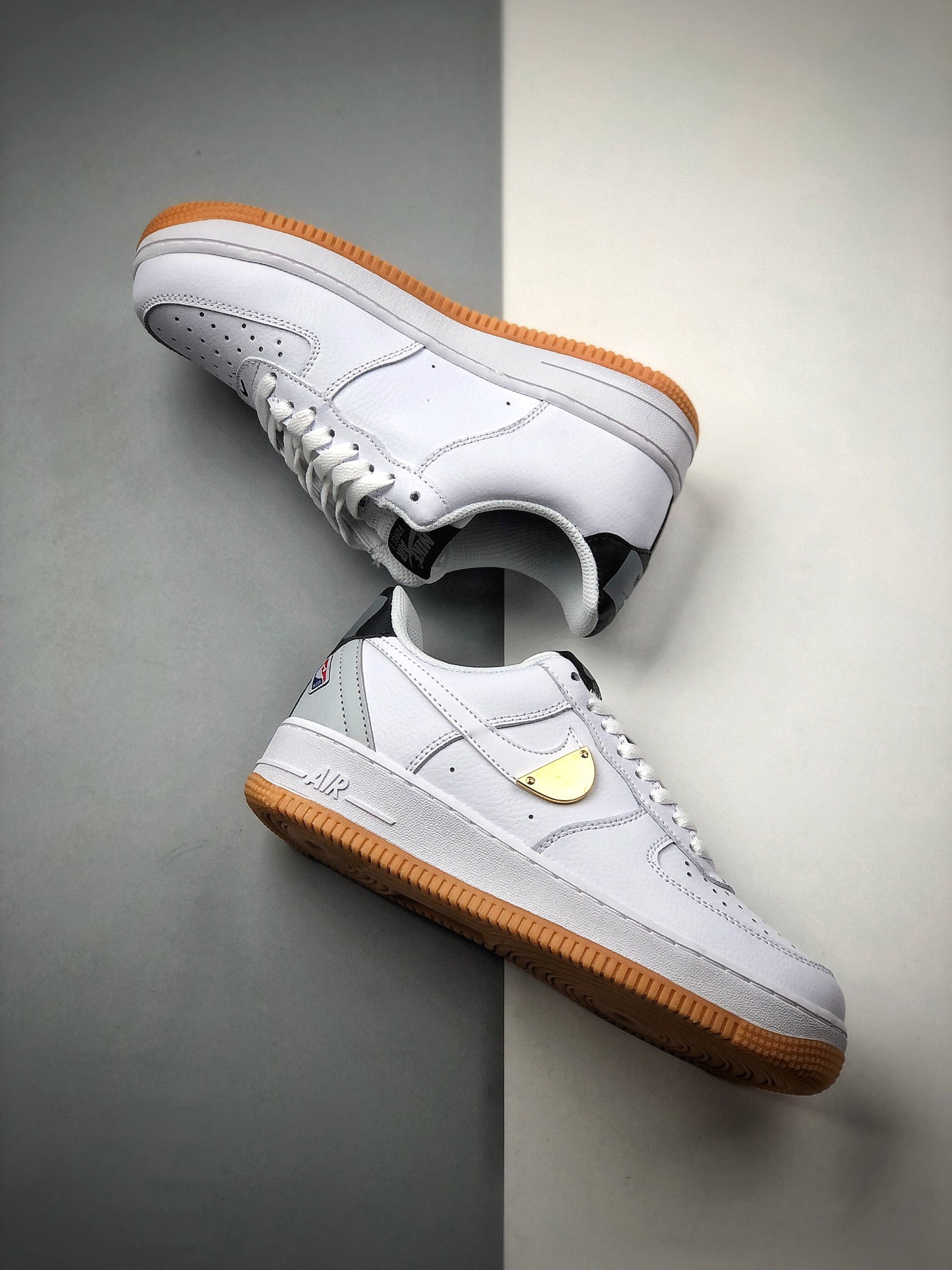 200 NIKE FORCE空军一号运动休闲板鞋 CT2298-100