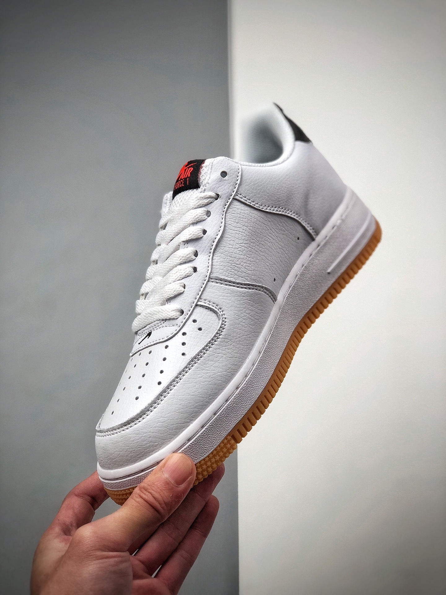 200 NIKE FORCE空军一号运动休闲板鞋 CT2298-101