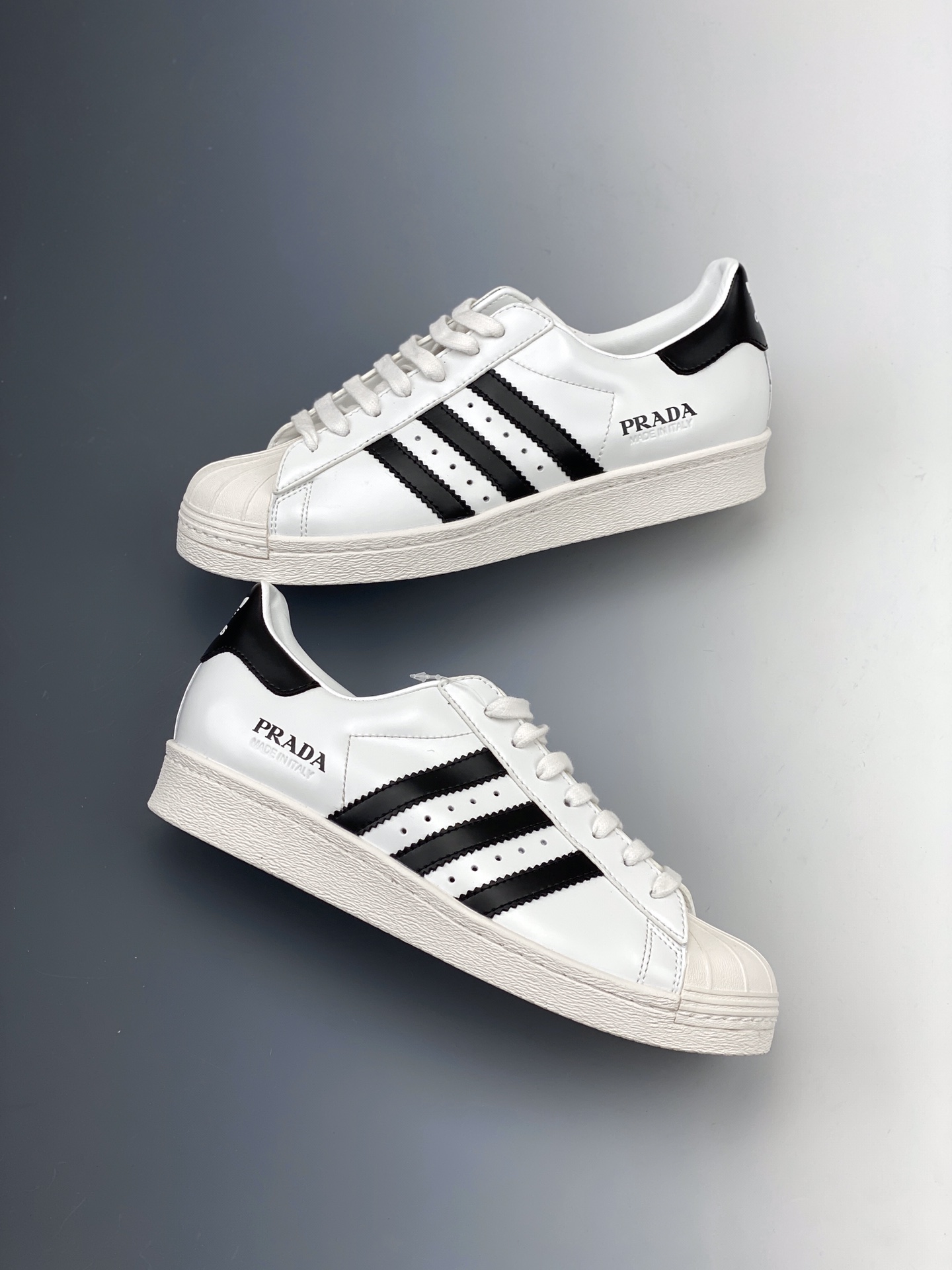 190  Prada x adidas Originals Superstar 80s”White/Black”贝壳头经典百搭休闲运动板鞋 FW6680