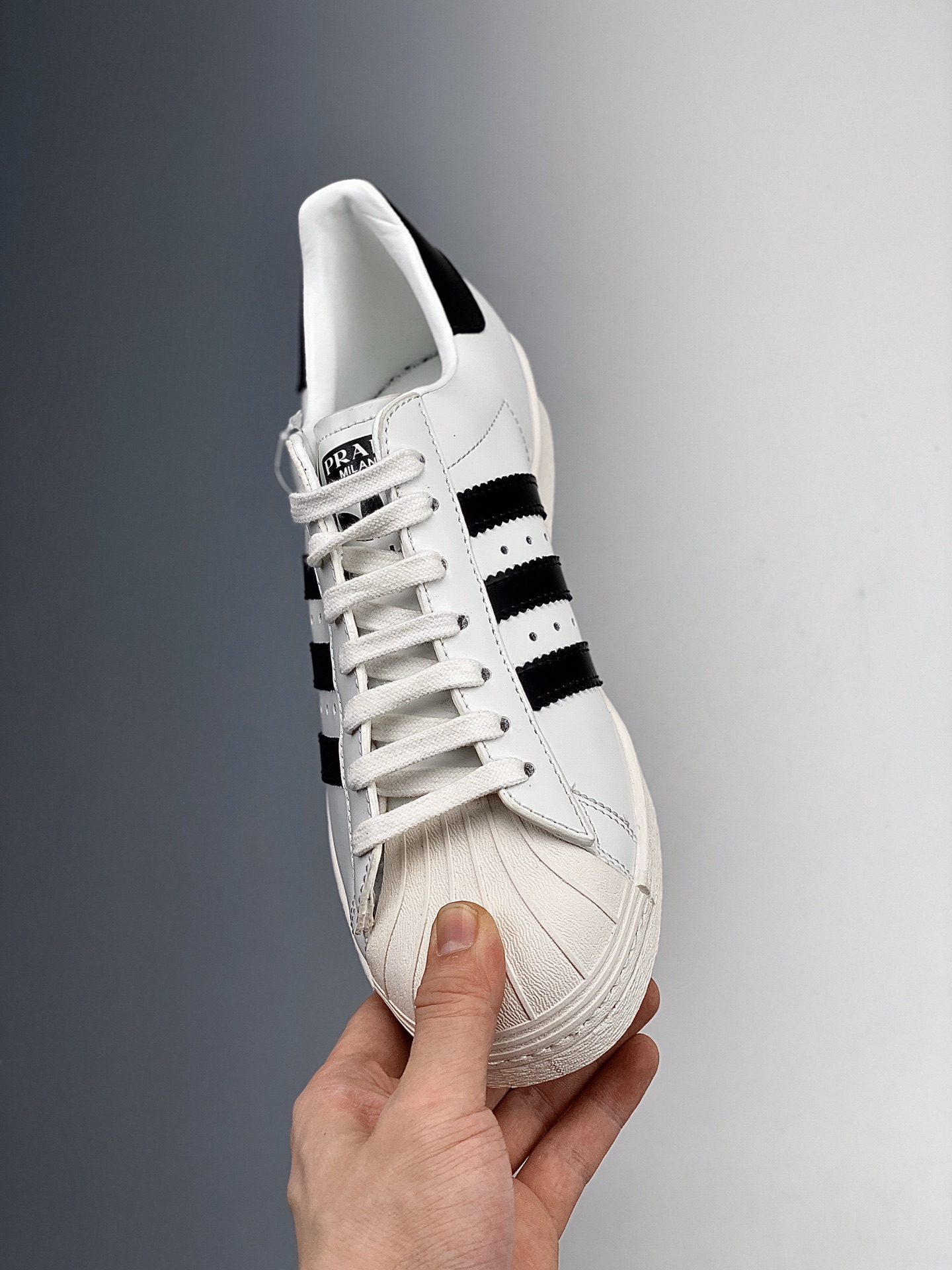 190  Prada x adidas Originals Superstar 80s”White/Black”贝壳头经典百搭休闲运动板鞋 FW6680