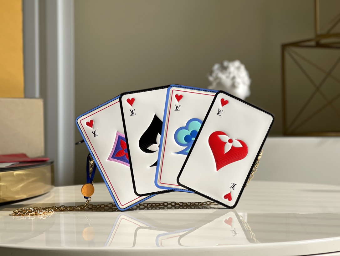 NO:396563,[Exclusive real shot M80226] The Louis Vuitton game on early spring series is so loving! The imported leather design is a new and interesting thing with Monogram coated canvas. It uses color printing technology to describe Monogram flowers and card colors, cleverly setting off a bright picture. The detailed features can be slanted or used as a handbag! Can be 30x18.5x5 chain length approximately 105Cm W., LV [original leather], louis vuitton, louis vuitton19860909【独家实拍M80226】早春Louis Vuitton game on系列实在太有爱了！进口皮设计任意搭配Monogram 涂层帆布的崭新意趣,采用彩印工艺描绘 Monogram 花卉和纸牌花色,巧妙烘托明丽图景. 详细特点可以斜跨或当手包！可30x18.5x5 链長约105Cm W.,LV【原厂皮】,louis vuitton,louis vuitton,Bag