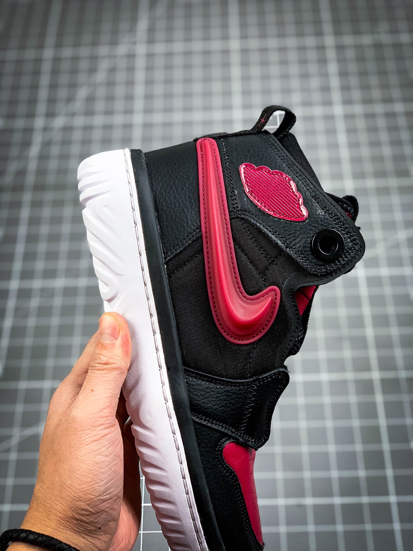 300 机能乔丹AJ1 Air Jordan 1 High React 机风能格 AR5321