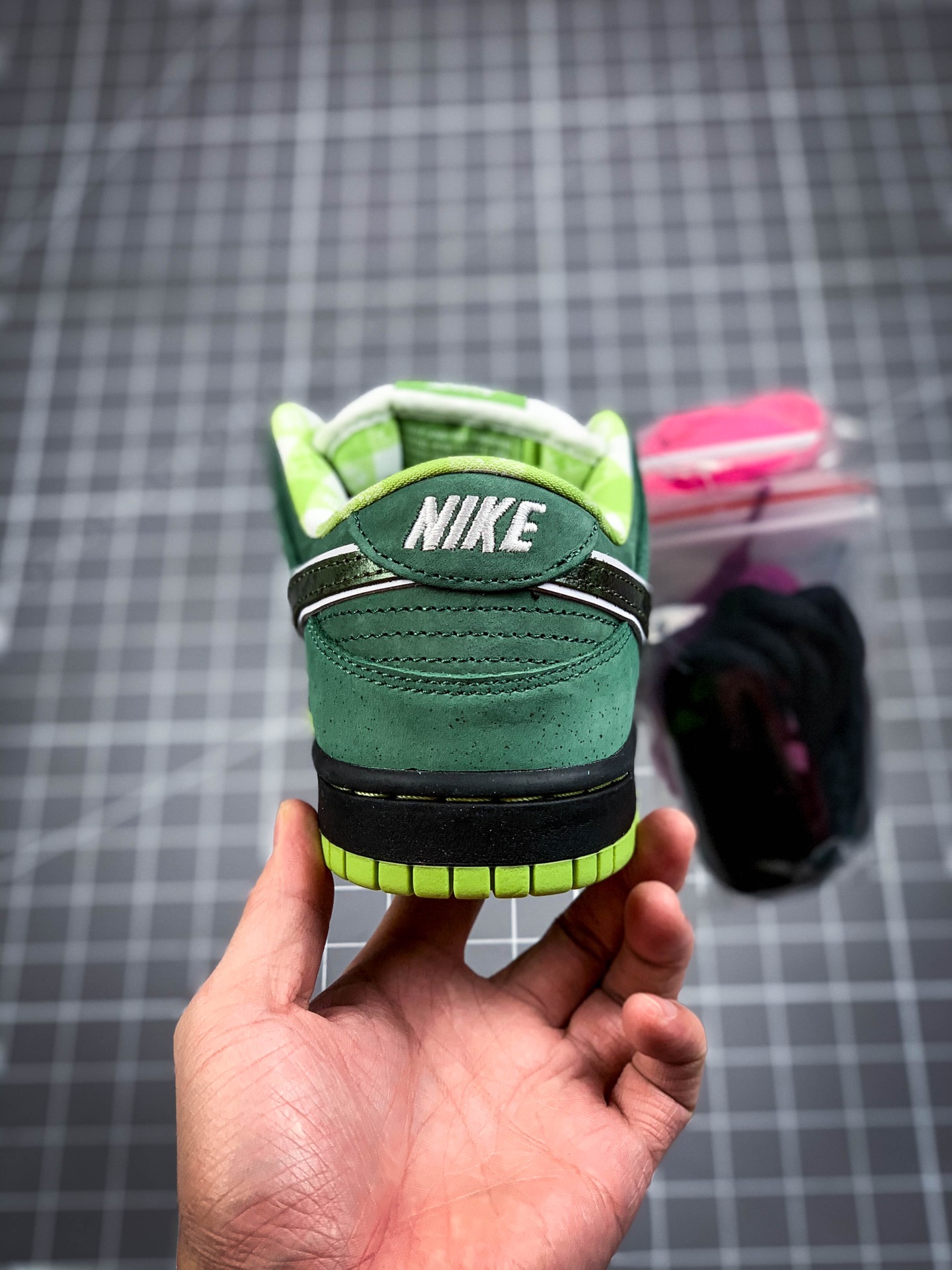 360 纯原 Concepts x NK SB Dunk Low “Green Lobster” 绿龙虾  BV1310