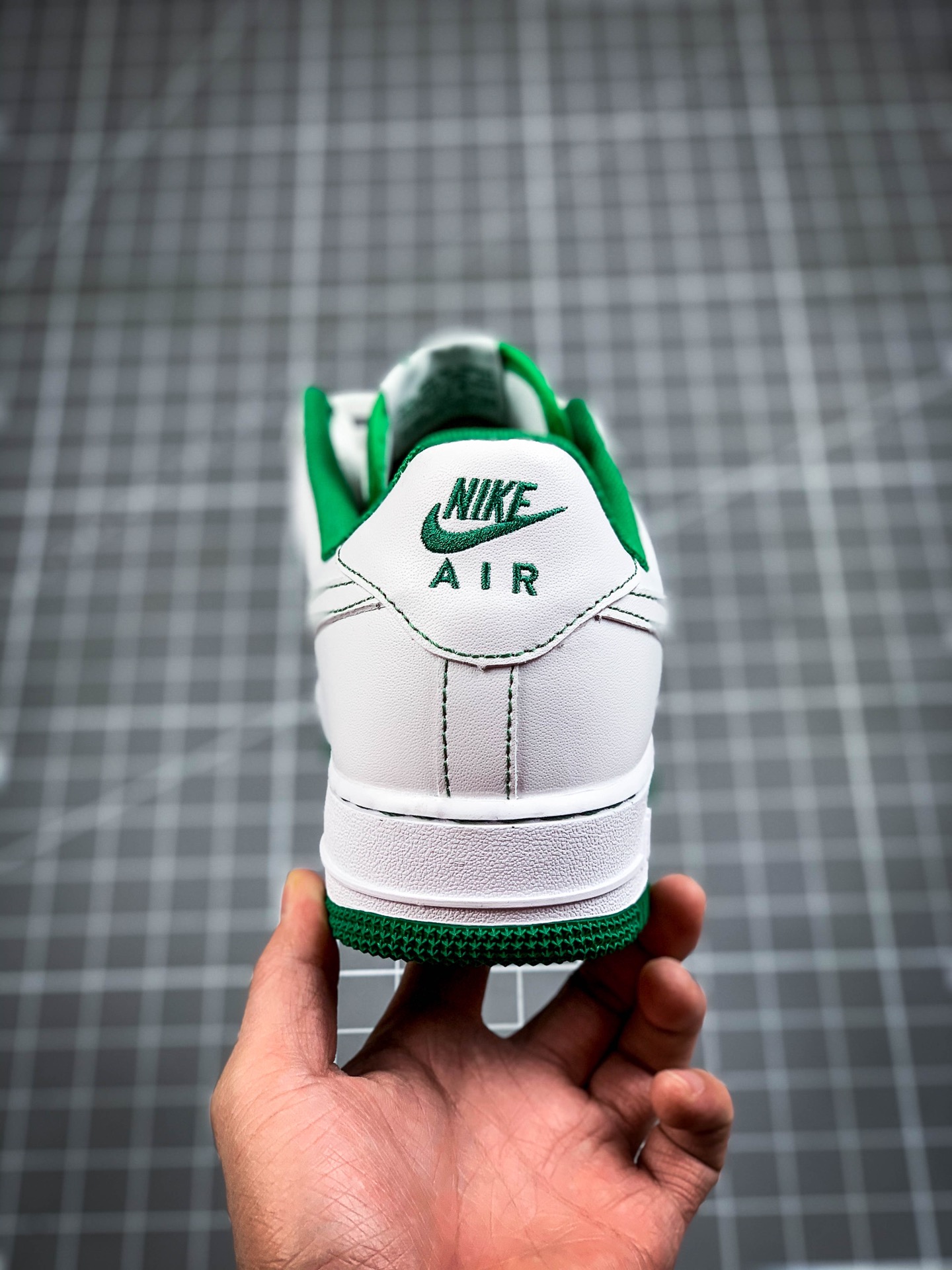 180 Nike Air Force 1'07 LV8 空军一号低帮运动休闲板鞋 CV1724-103