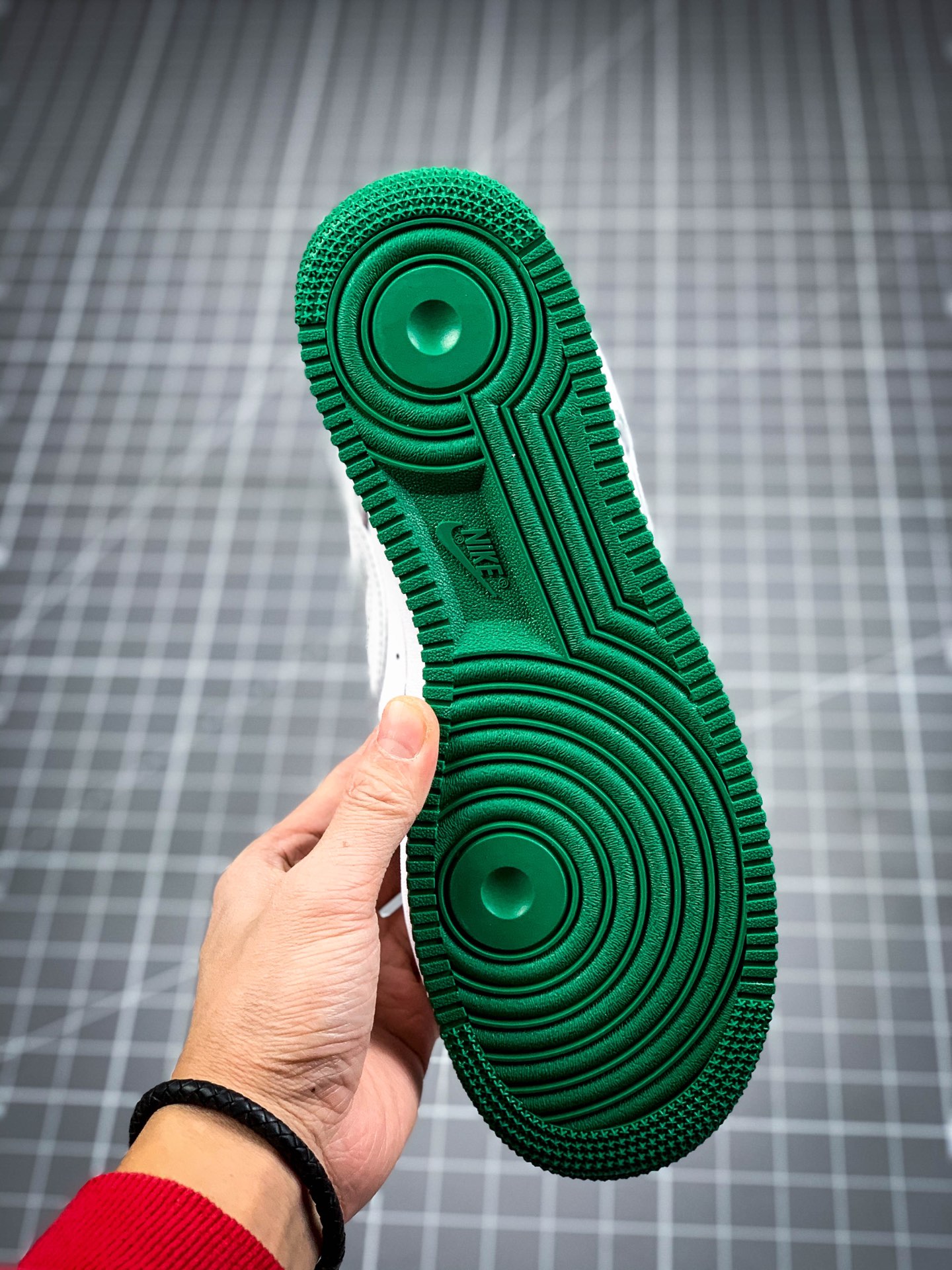 180 Nike Air Force 1'07 LV8 空军一号低帮运动休闲板鞋 CV1724-103