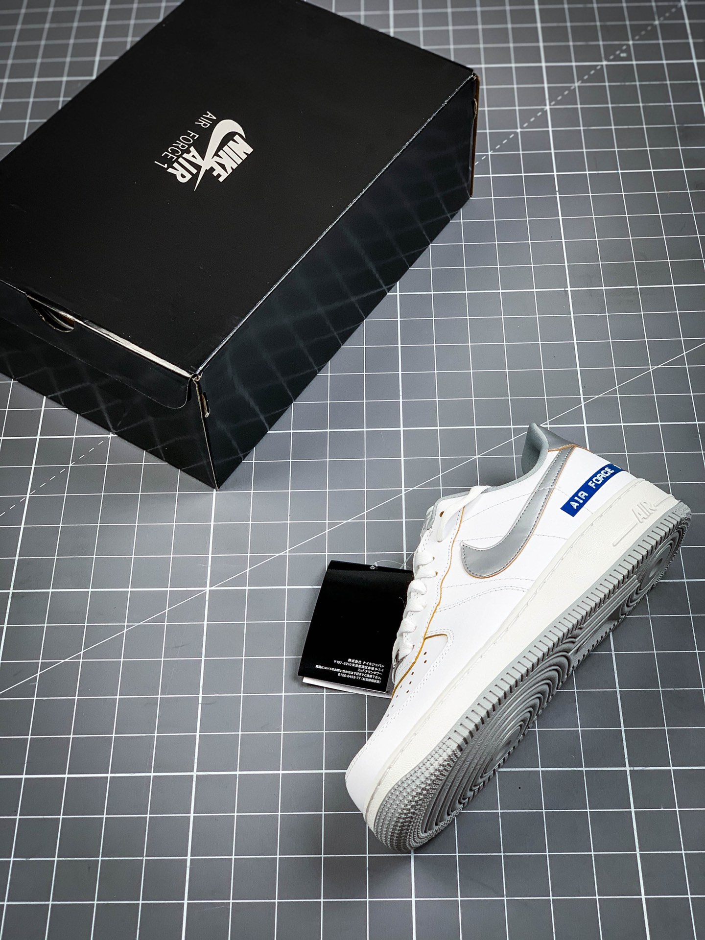 200 Nike Air Force 1 空军一号低帮休闲运动板鞋 DC5209-100