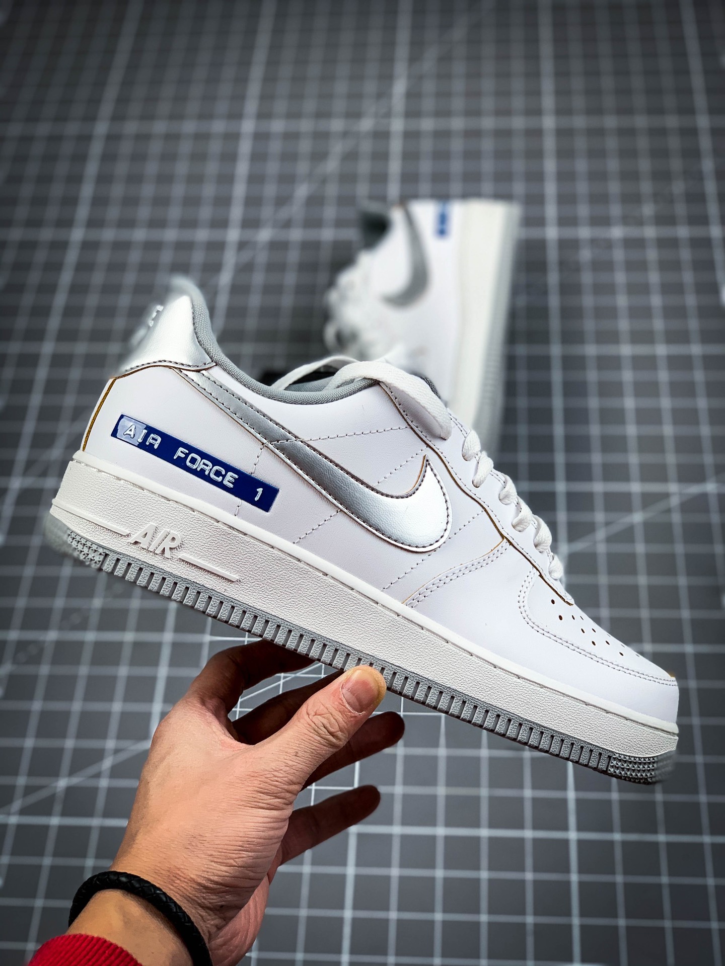 200 Nike Air Force 1 空军一号低帮休闲运动板鞋 DC5209-100