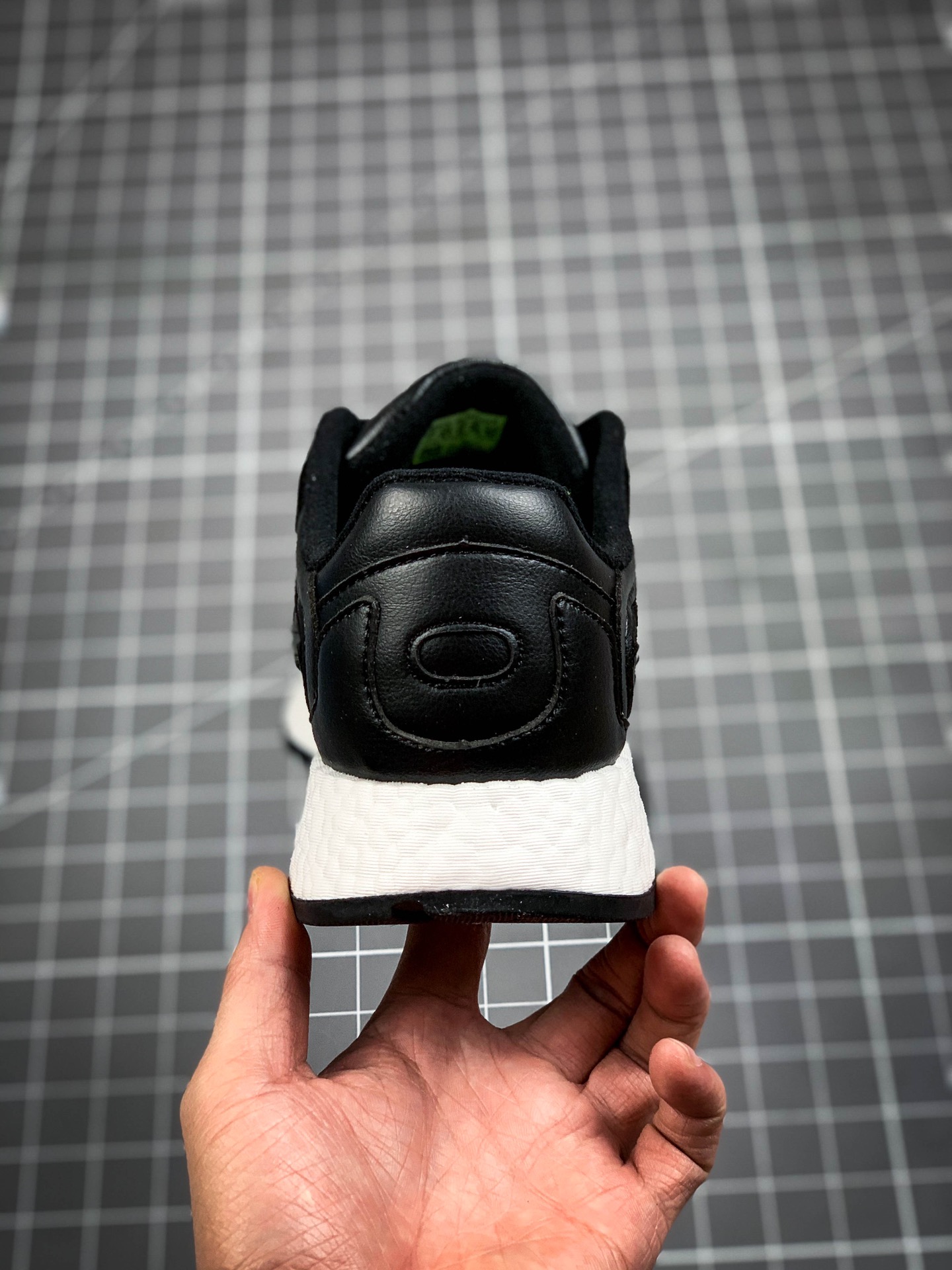 200 Adidas Nite Jogger 2020 Boost 夜行者 FZ1960