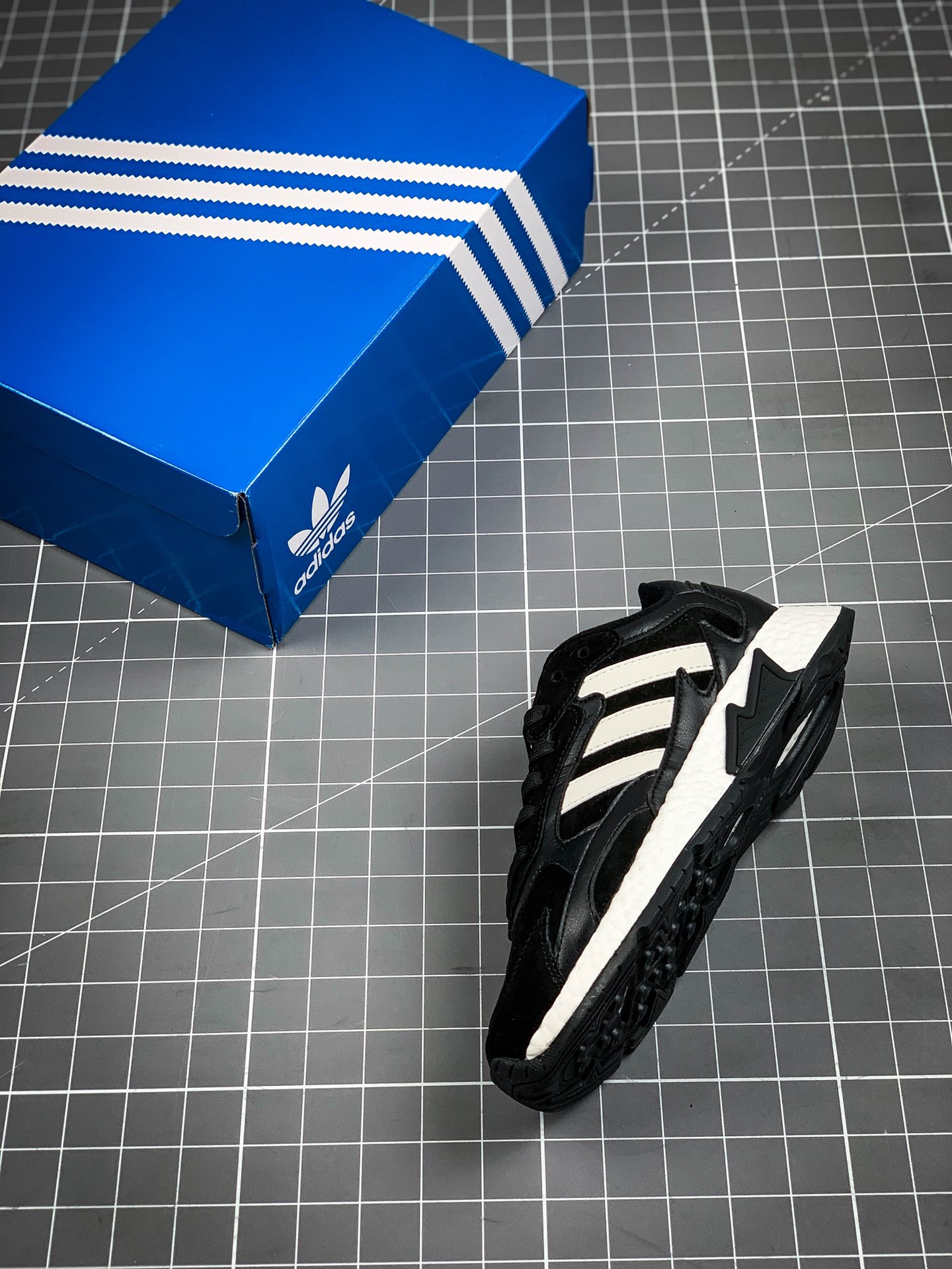 200 Adidas Nite Jogger 2020 Boost 夜行者 FZ1960