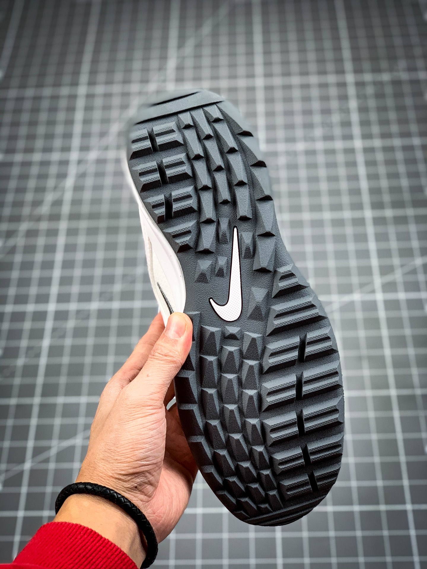 260 液态白 NikeGolf耐克 Air Max 97G子弹头高尔夫球鞋经典跨界男女鞋中性运动鞋 CI7538-100