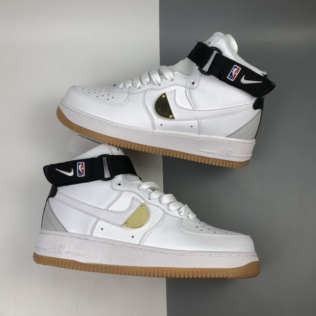 220 NK Air Force 1 High 空军一号经典高帮百搭休闲运动板鞋 CT2306-100 尺码：36 36.5 37.5 38 38.5 39 40 40.5 41 42 42.5 43 44 44.5 45
