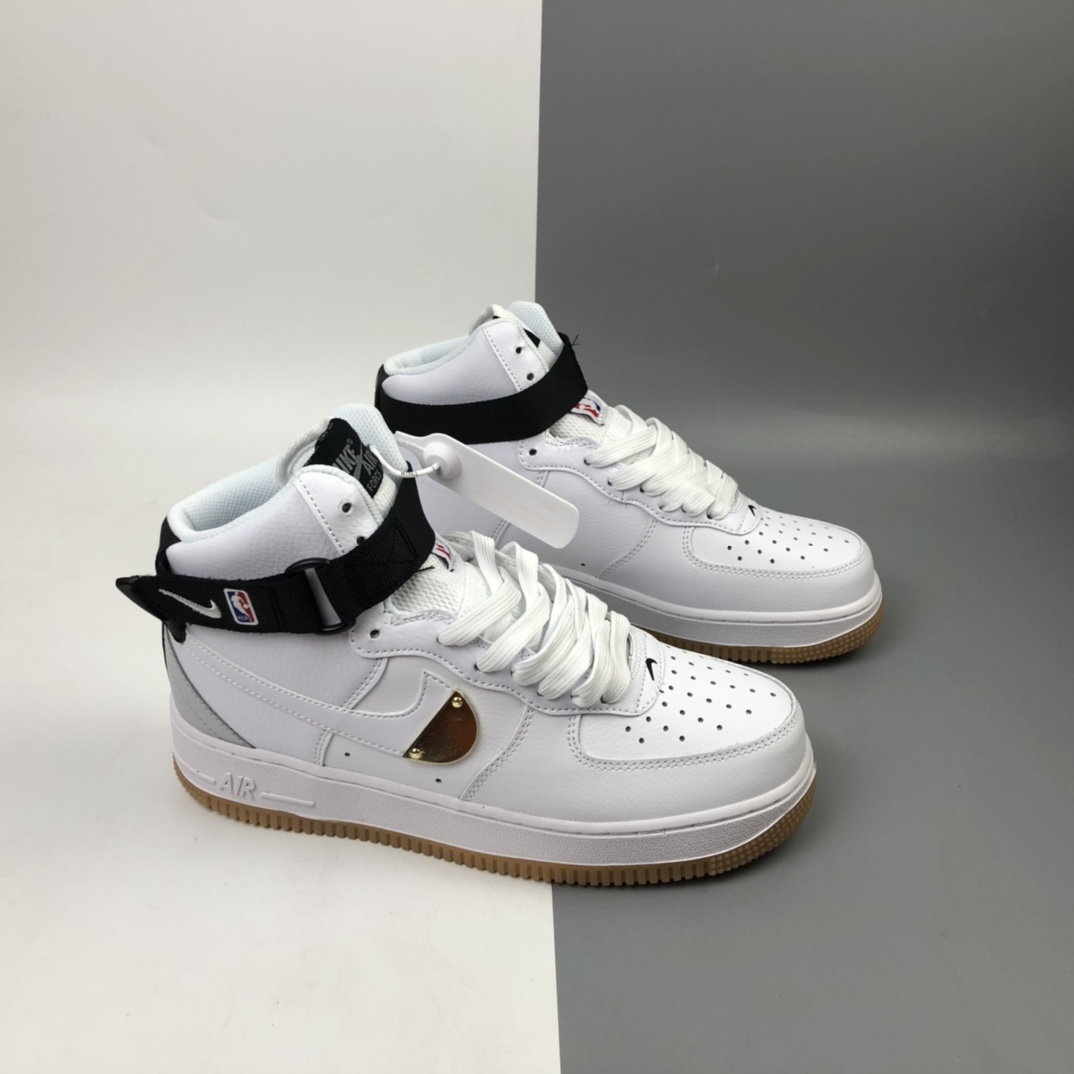 220 NK Air Force 1 High 空军一号经典高帮百搭休闲运动板鞋 CT2306-100 尺码：36 36.5 37.5 38 38.5 39 40 40.5 41 42 42.5 43 44 44.5 45
