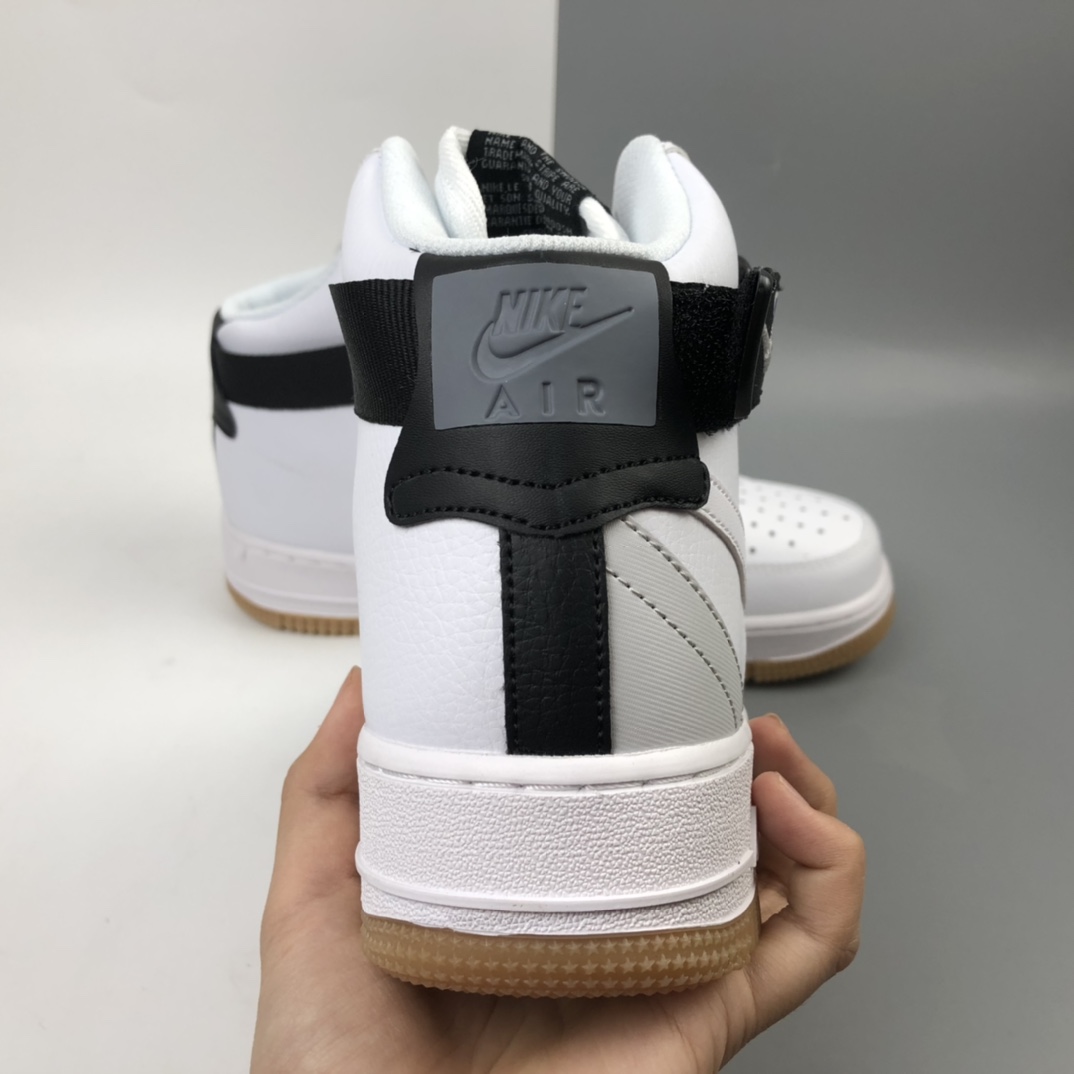 220 NK Air Force 1 High 空军一号经典高帮百搭休闲运动板鞋 CT2306-100 尺码：36 36.5 37.5 38 38.5 39 40 40.5 41 42 42.5 43 44 44.5 45