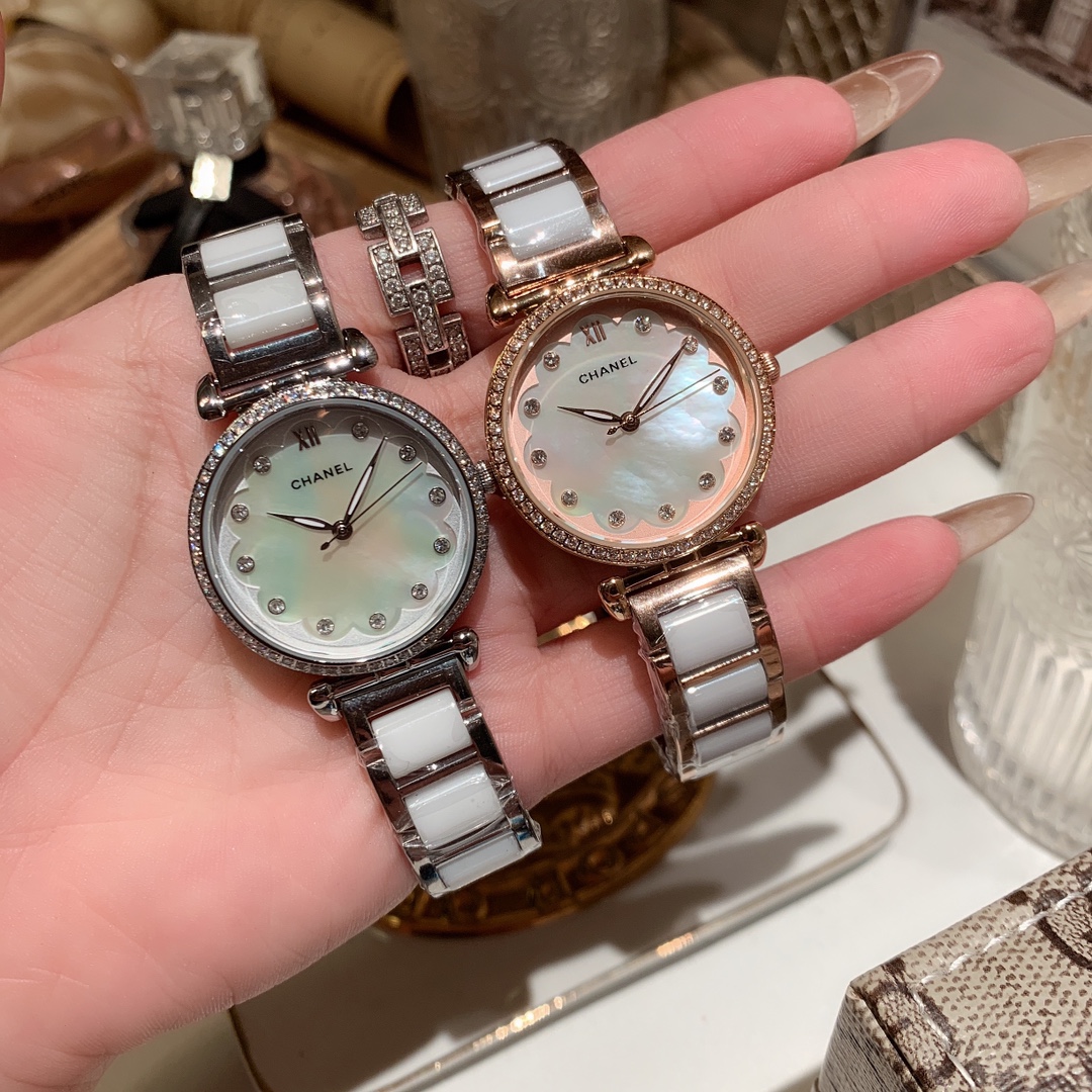 Chanel 香奈儿，简约，高端配置，蓝宝石镜面，316L精钢表壳 进口真牛皮表带，直径31mm厚8mm，魅力女表，潮流百搭
