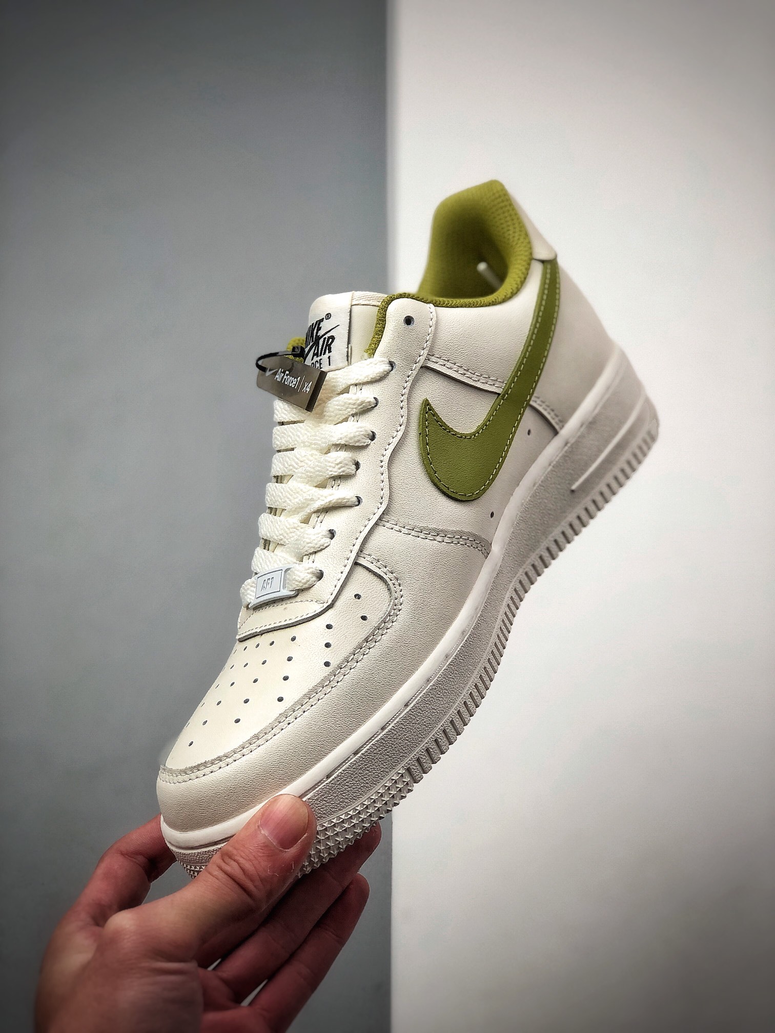 200 NIKE FORCE空军一号运动休闲板鞋 DD1279-107