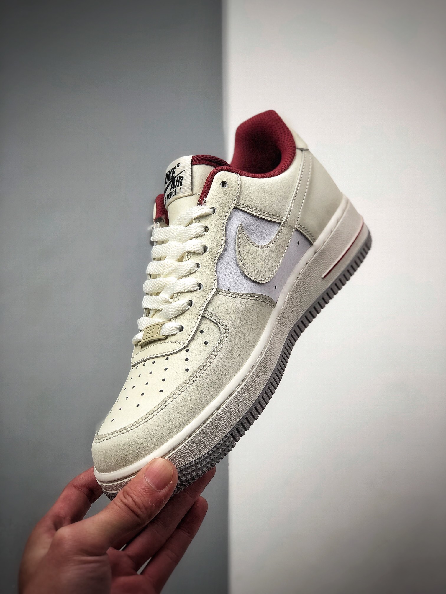 200 NIKE FORCE空军一号运动休闲板鞋DD7209-101