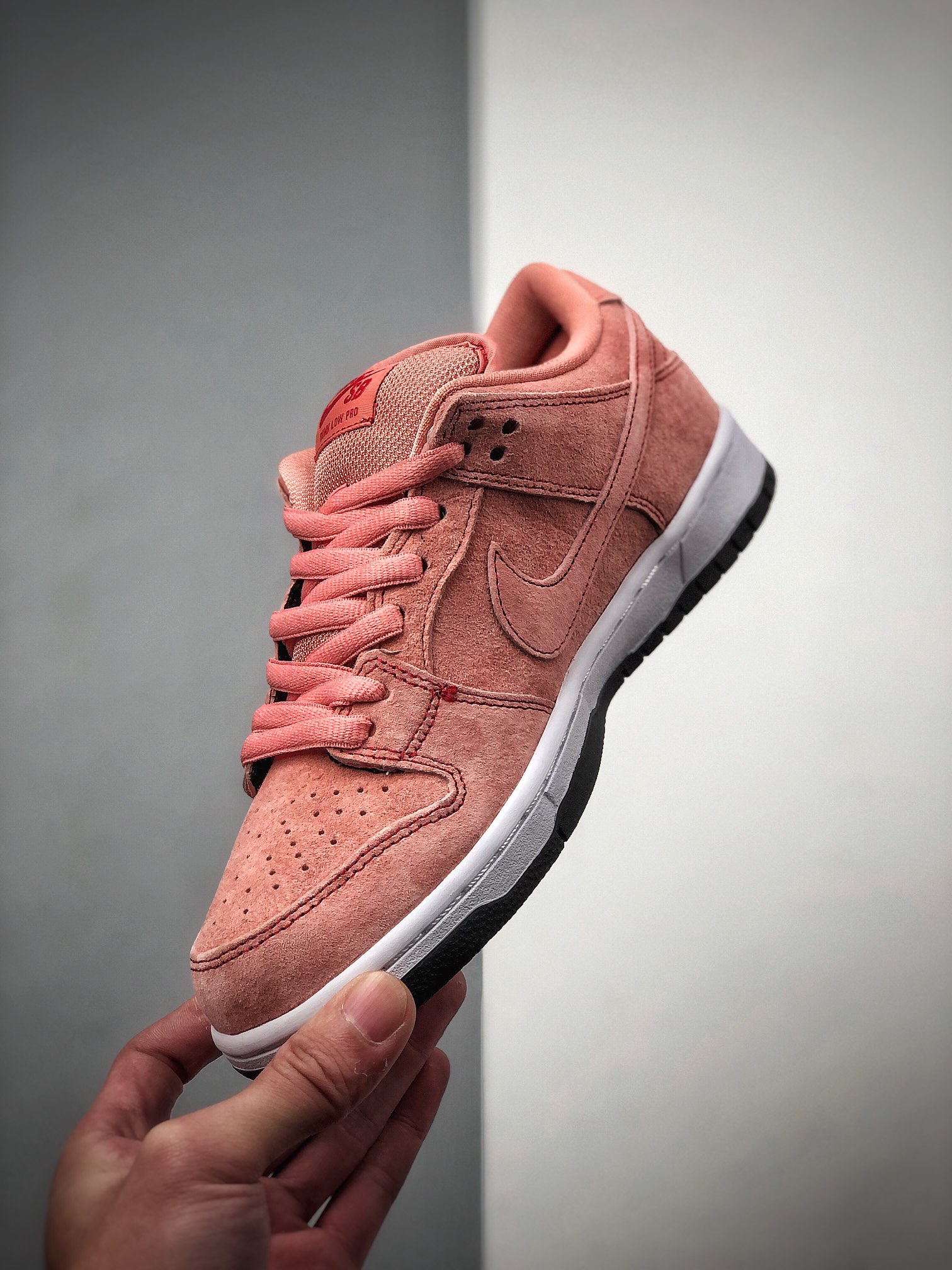 280  NIKE SB DUNK LOW PRO PRM CV1665-600