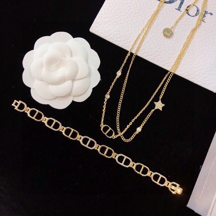 Dior Haute Joaillerie Fine Jewelry Earrings Necklace Ring Ref 7