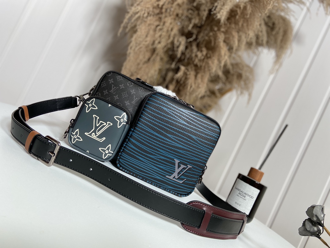 Louis Vuitton LV Multipocket Messenger Bags Black Embroidery Men Epi Canvas Fall/Winter Collection M45457