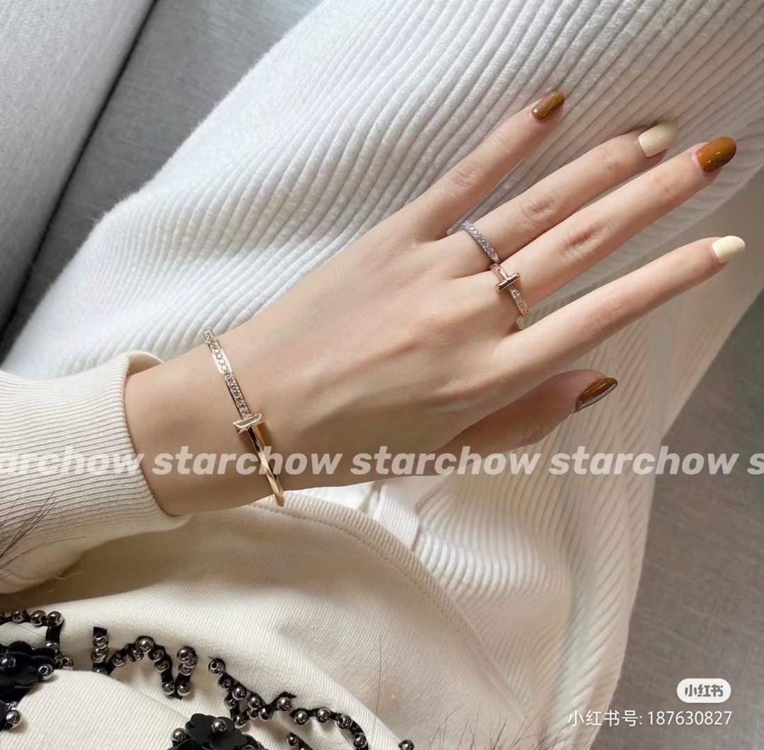 Tiffany & Co. Tiffany&Co. T1系列 无可替代窄式手镯