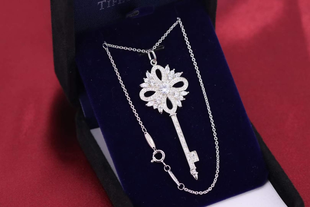 Tiffany & Co. Tiffany&Co. key 大号圣诞钥匙项链