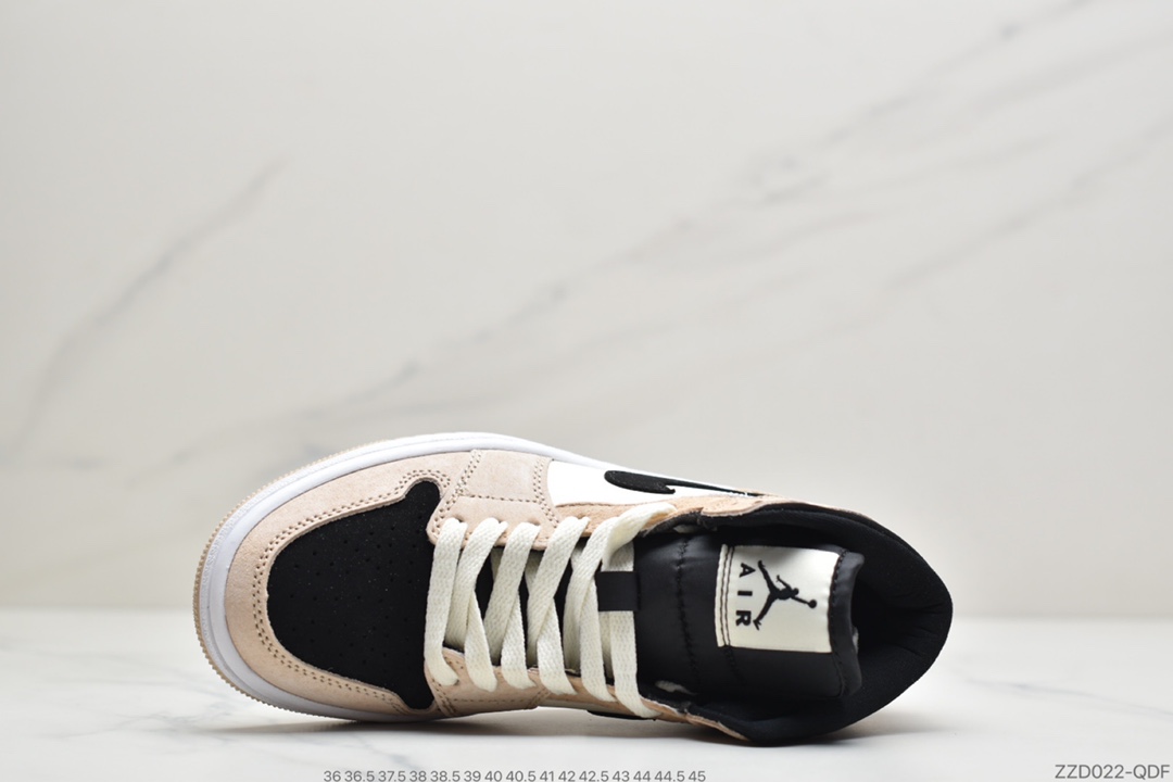 240 公司级 Air Jordan 1 Mid “Euro Tour” 乔1中帮麂皮BQ6472-800