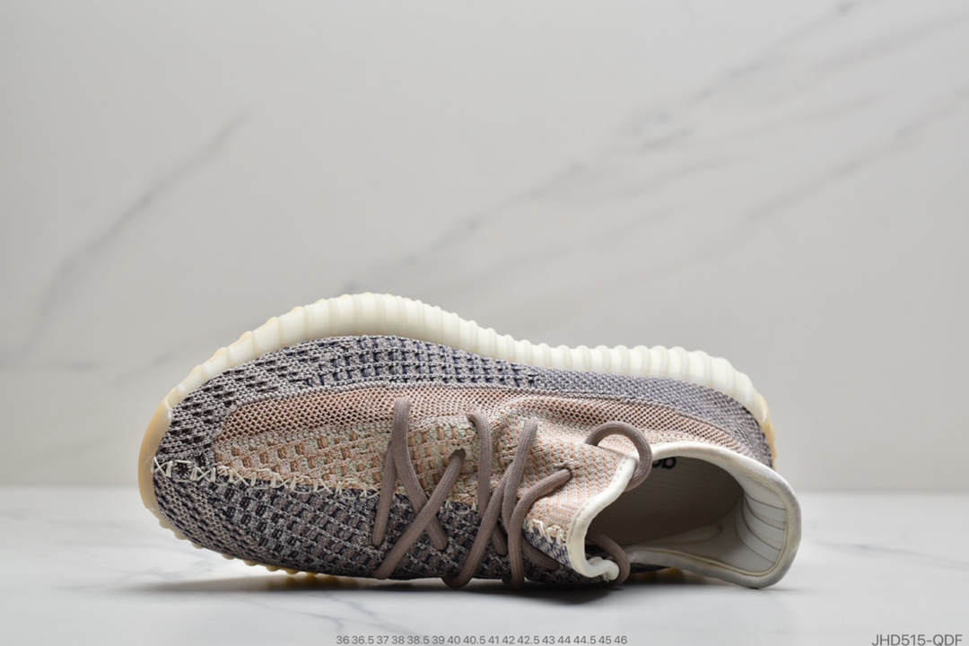 190 adidas YEEZY BOOST 350 V2 二代百搭轻便爆米花中底休闲运动慢跑鞋 GY7658