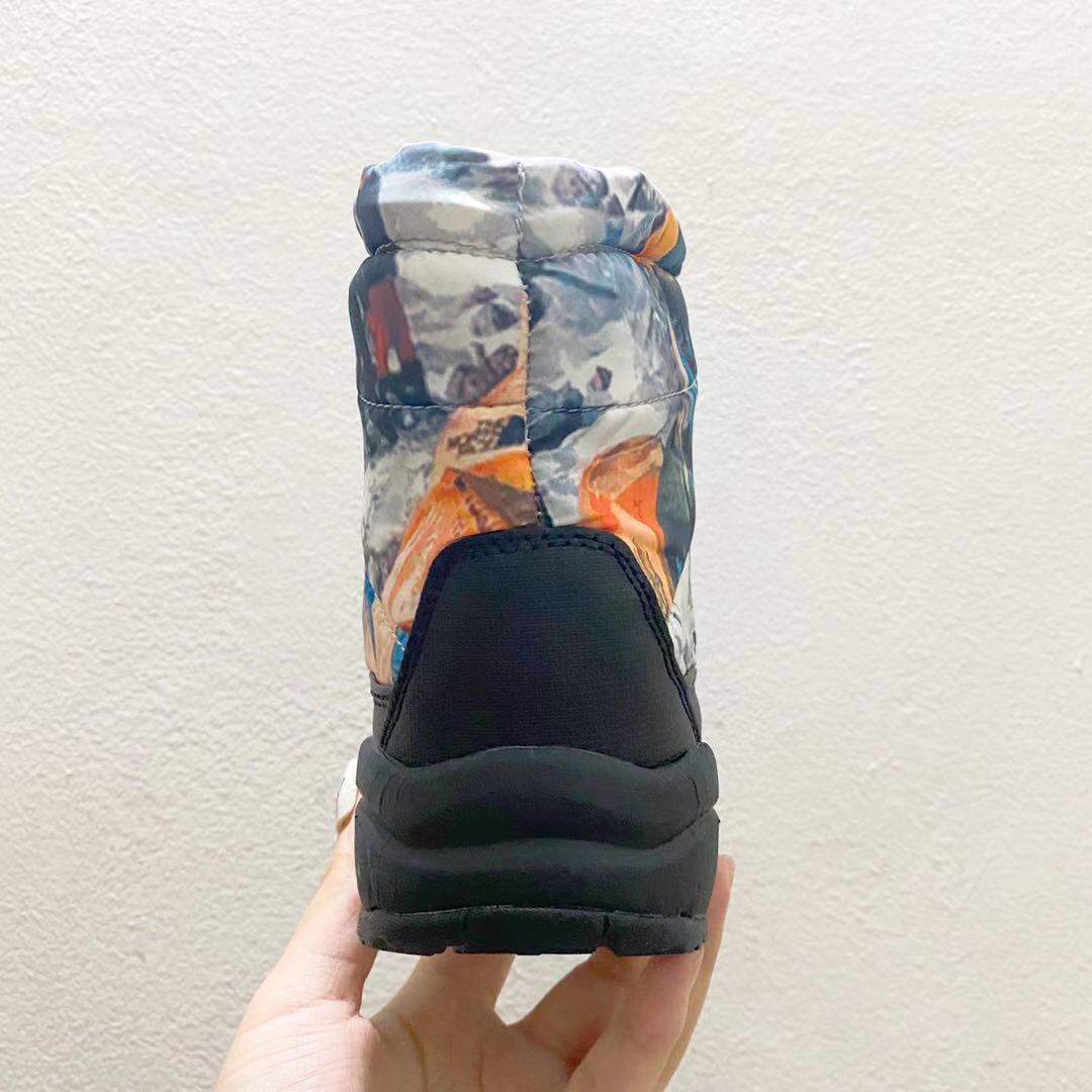 图片[5]-北面高帮儿童雪地靴 尺码：24-35码 让宝贝的脚丫穿上羽绒服，超级暖和宝贝再也不怕冷到脚了❤️防滑耐磨大底✔️内里高帮加绒加厚，保暖舒适❄️-选品中心