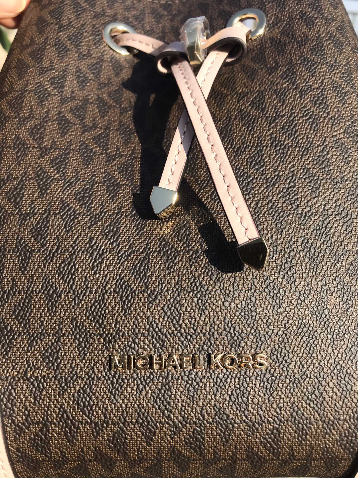 Michael Kors M家水桶包