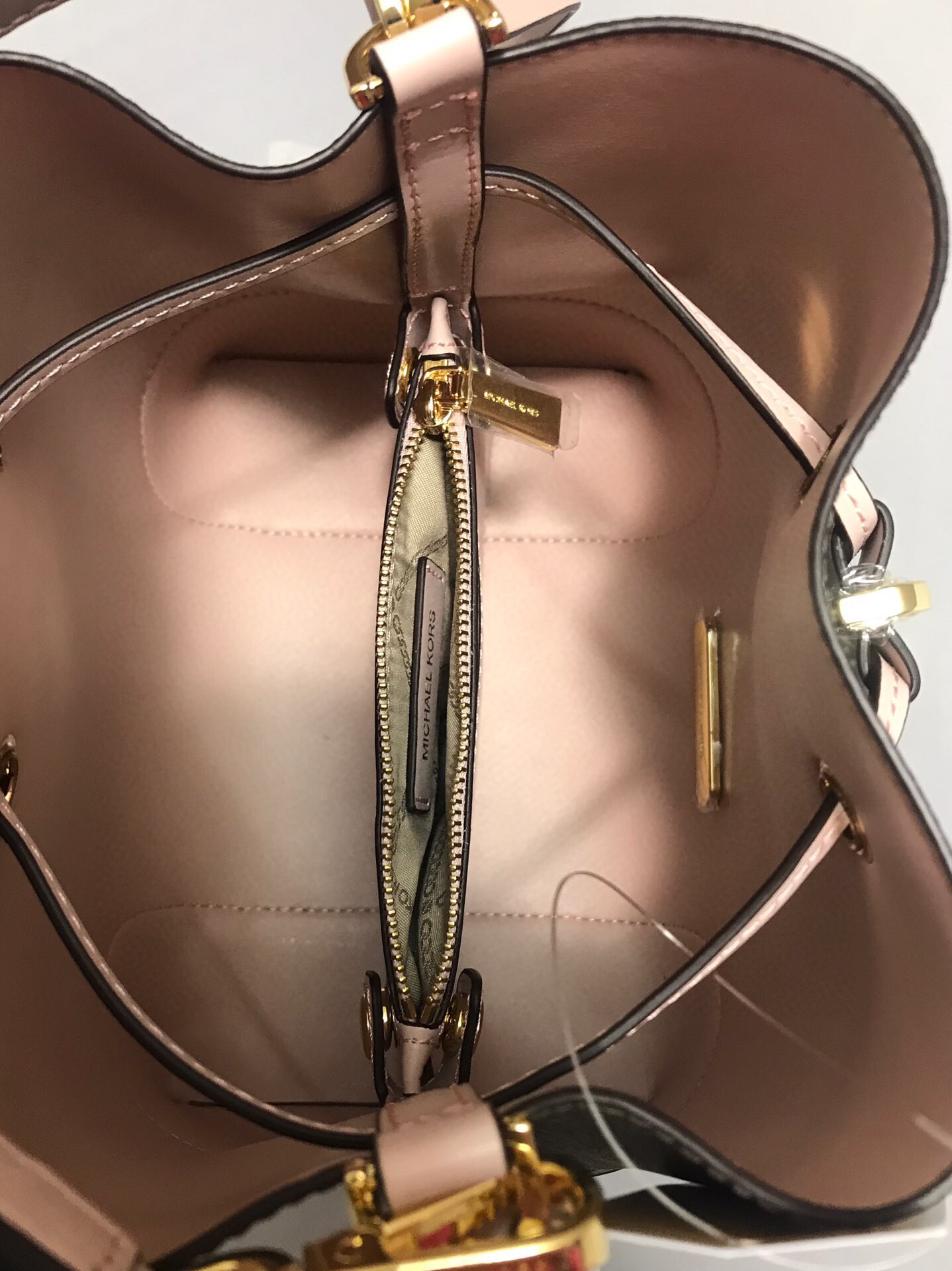 Michael Kors M家水桶包