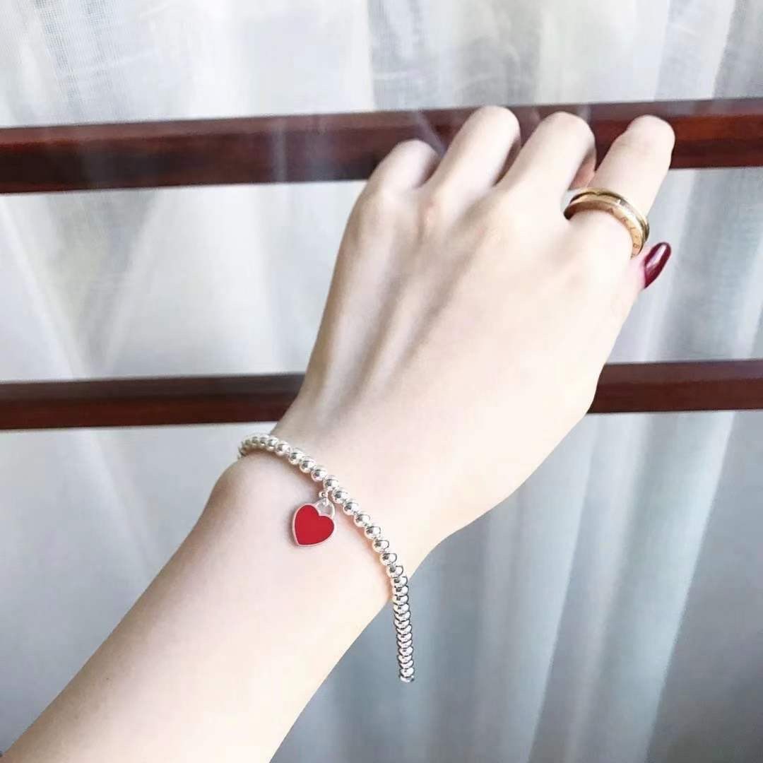 Tiffany & Co. 超超 红心手链色
