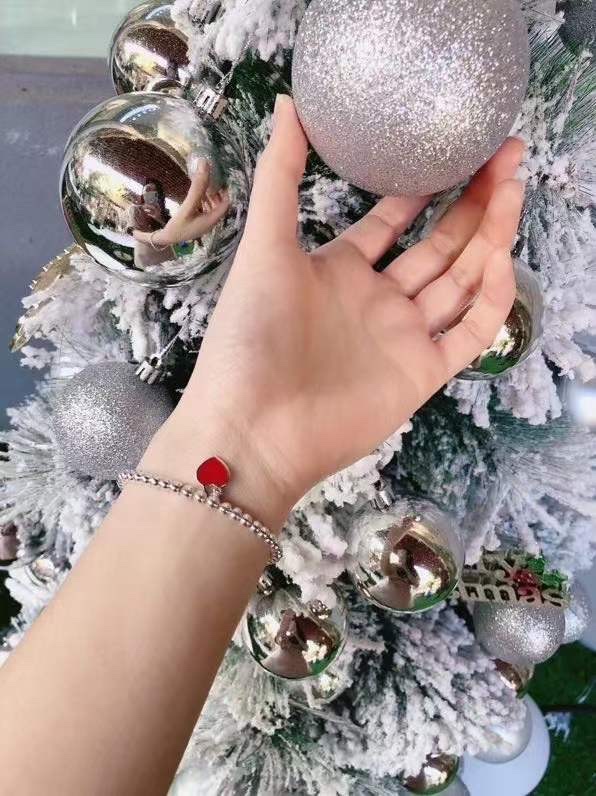 Tiffany & Co. 超超 红心手链色