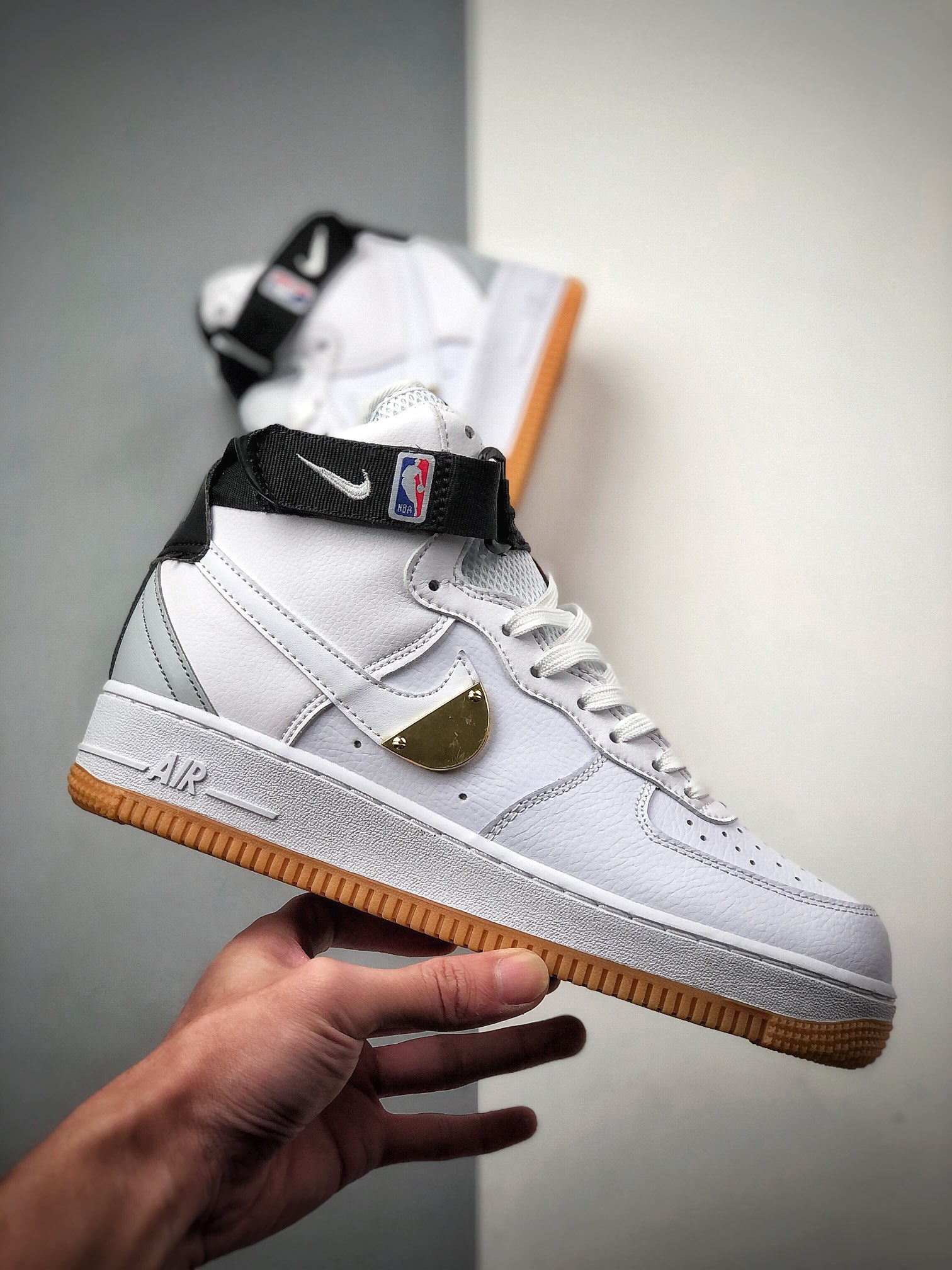 220 NIKE FORCE空军一号运动休闲板鞋  CT2306-100