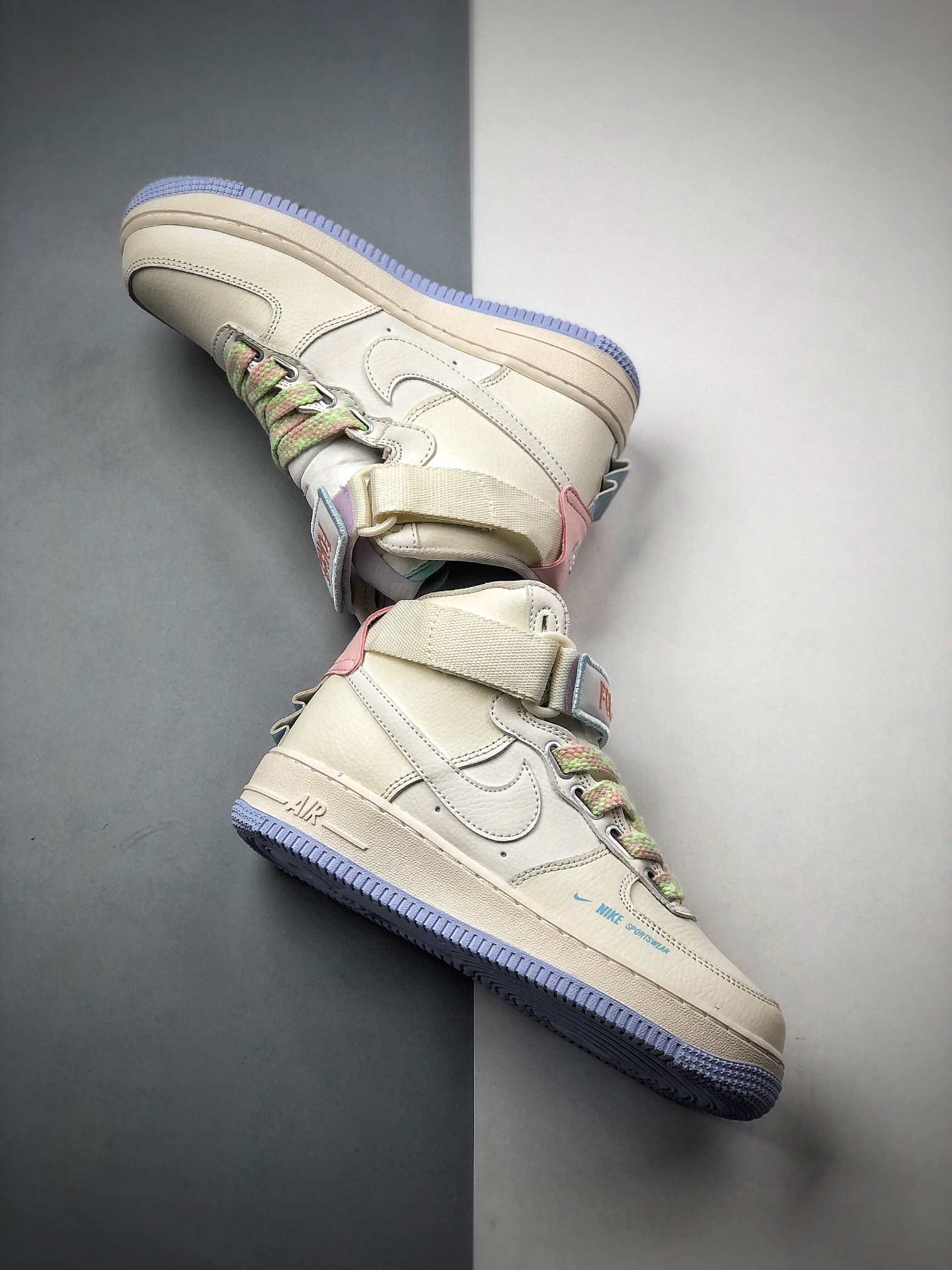 200 NIKE FORCE空军一号运动休闲板鞋 CQ4810-111