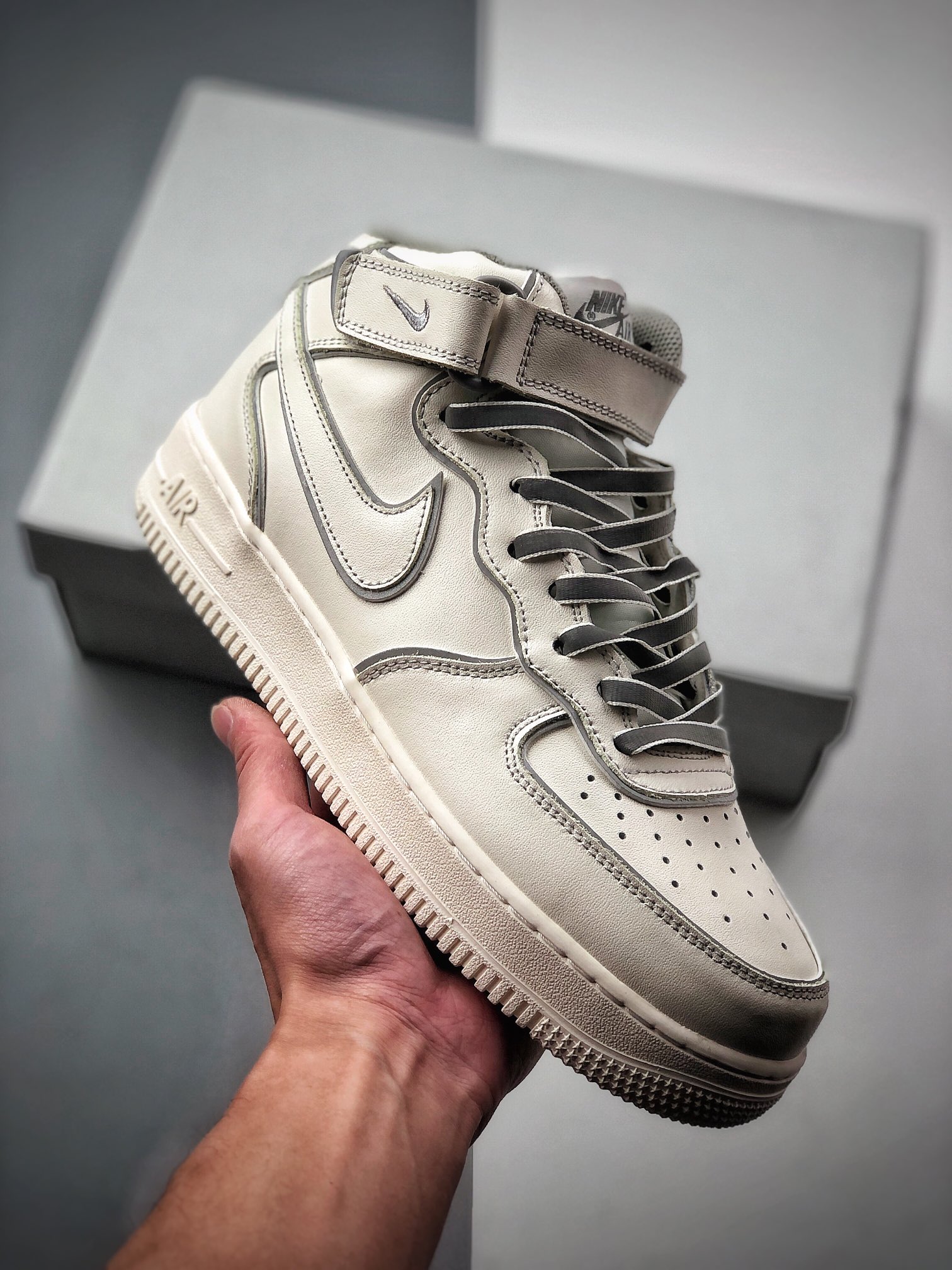 Zapatilla casual deportiva NIKE FORCE Air Force One, número de producto: AQ1218-118, tallas 36 36.5 37.5 38 3…