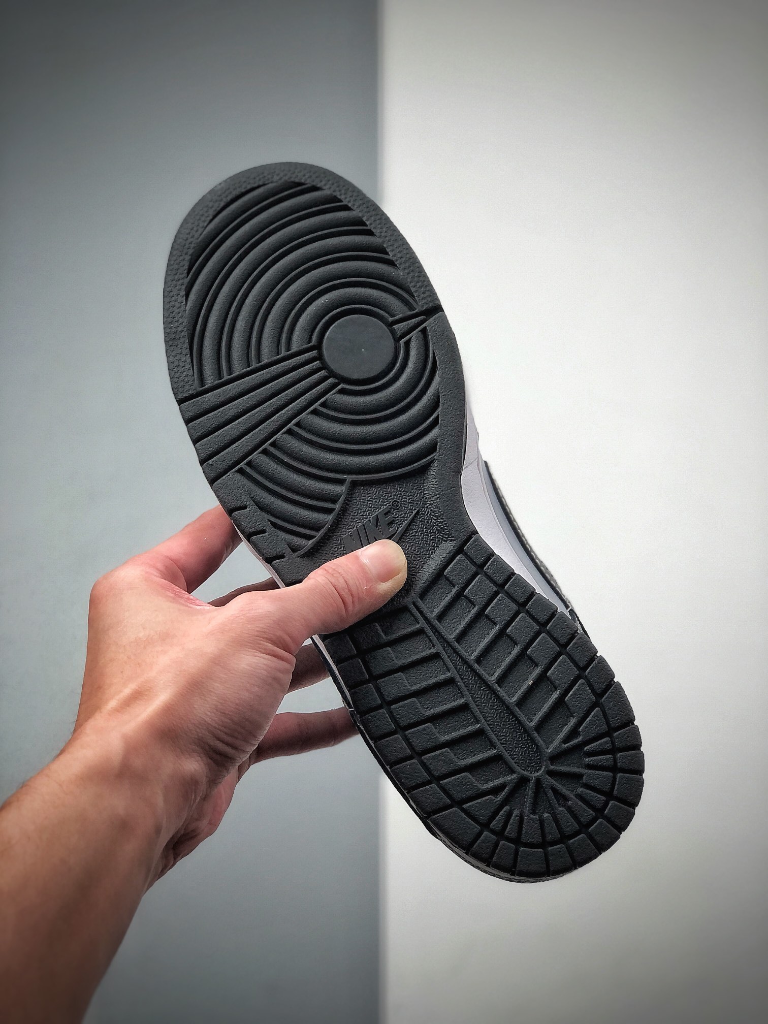 260  Nike SB Dunk Low 月食 滑板鞋 内置SBzoom缓震气垫  313170-002