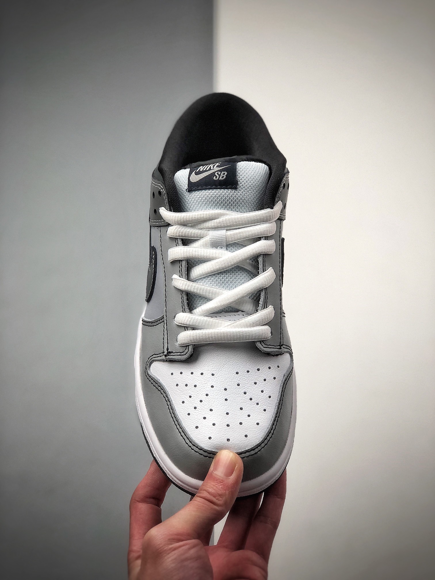 260  Nike SB Dunk Low 月食 滑板鞋 内置SBzoom缓震气垫  313170-002