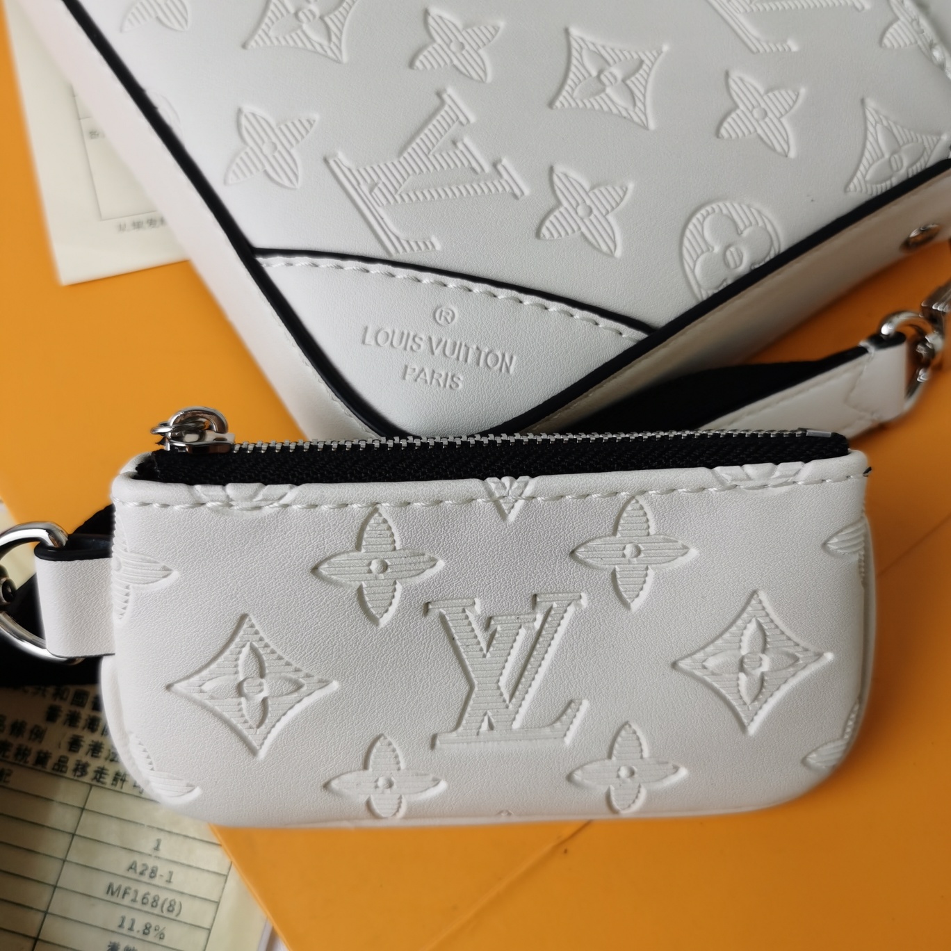 全皮圧花のエレガントな郵便型信使包