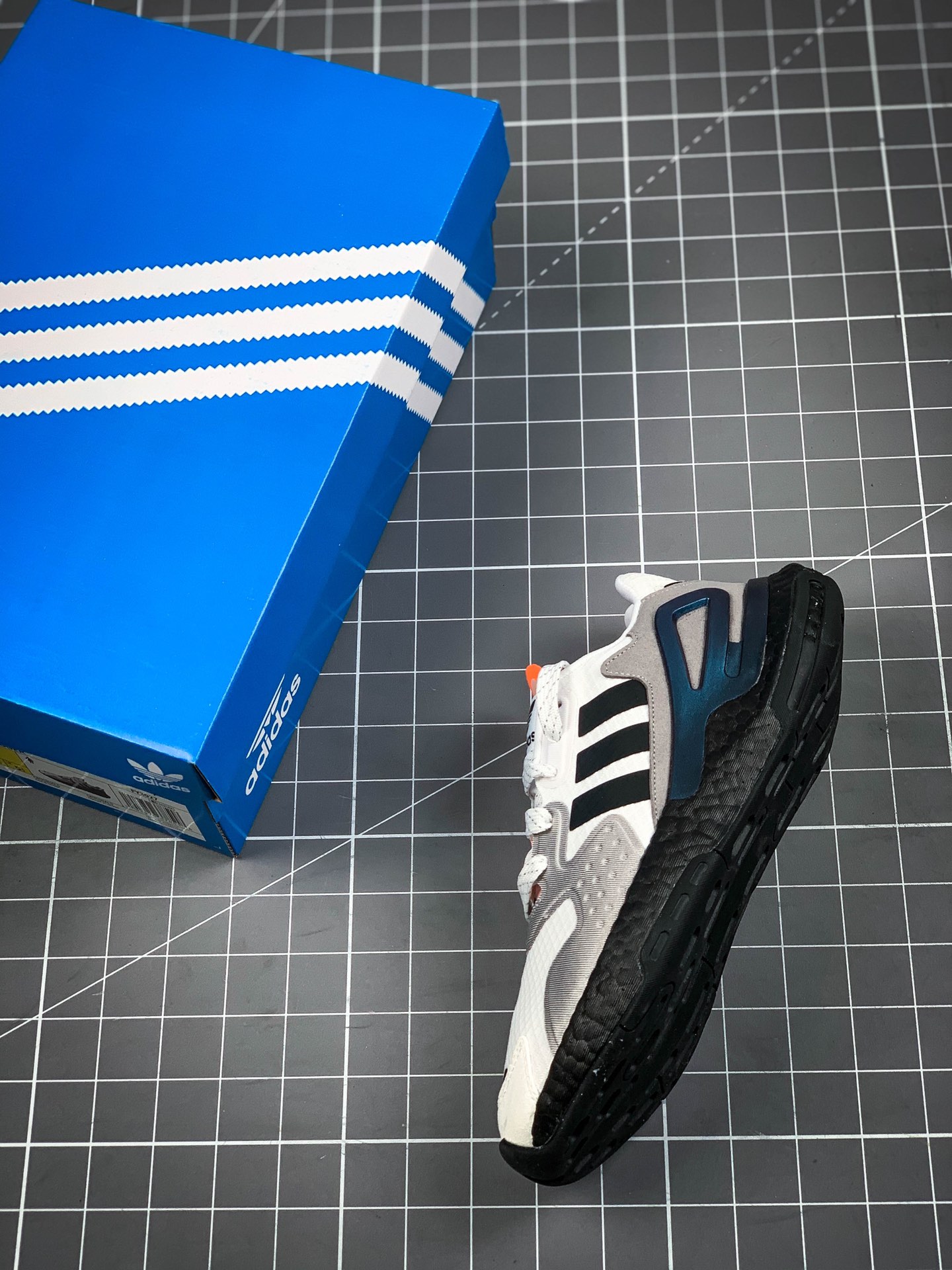 200  公司级 新品首发 Adidas 阿迪达斯 Original ZX 7HE 真爆网面透气休闲跑步鞋 FV2315-441