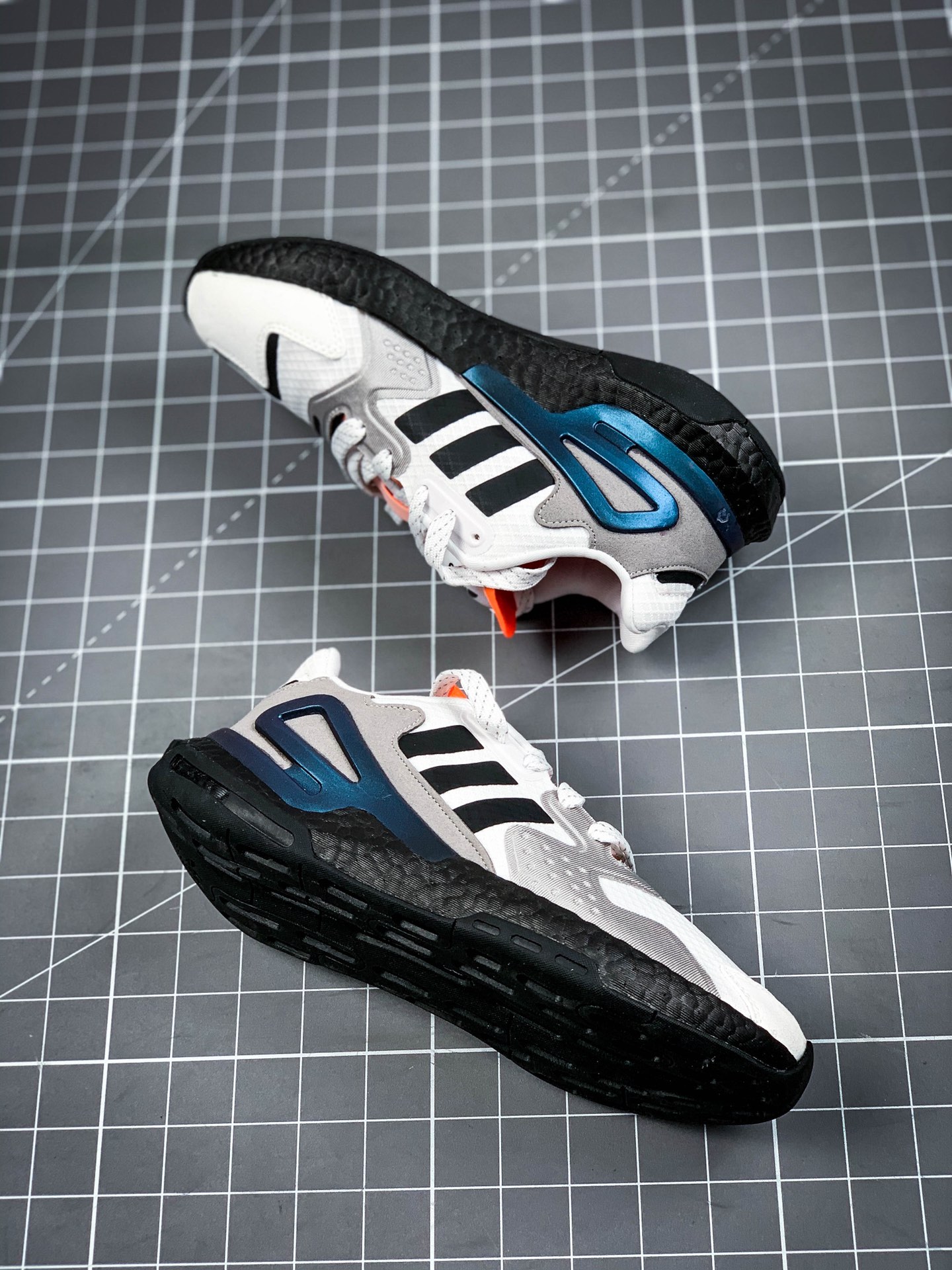 200  公司级 新品首发 Adidas 阿迪达斯 Original ZX 7HE 真爆网面透气休闲跑步鞋 FV2315-441