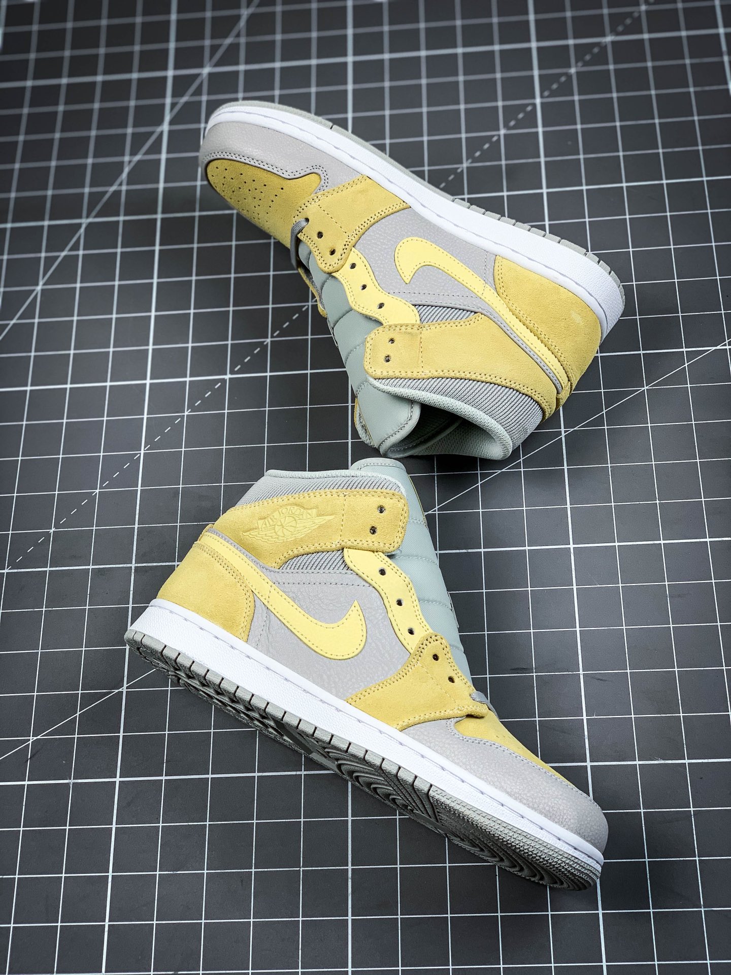 260 纯原版 公司级 乔丹 中帮 AJ1 灰卡其色 Air Jordan 1 Mid“AJ1乔1中邦休闲板鞋DA4666-001