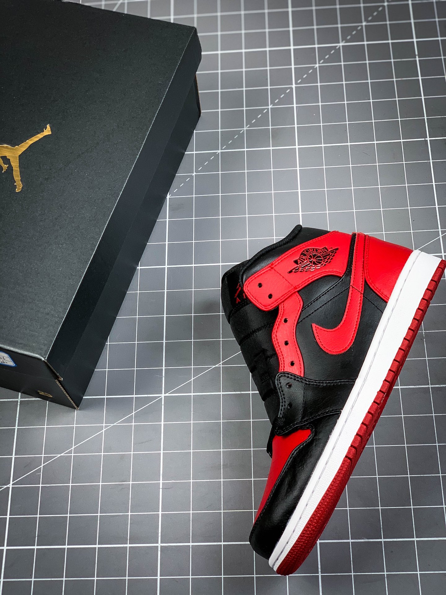 260 纯原版 Air Jordan 1 Mid AJ1乔1中帮文化篮球鞋 男鞋8孔 554724-074