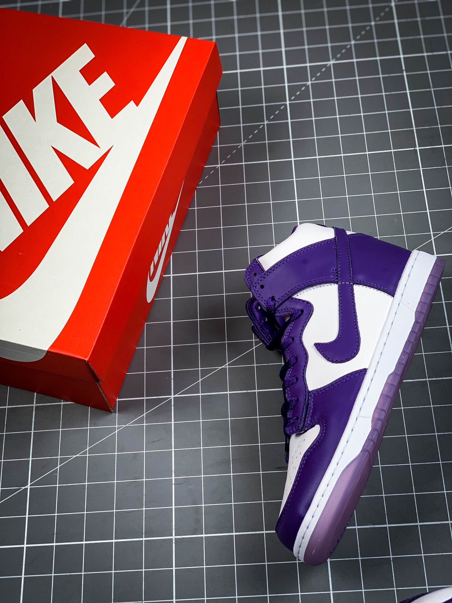 400 Nike SB Dunk High”Pure Platinum” 白紫扣篮系列高帮休闲运动滑板板鞋DC5382-100