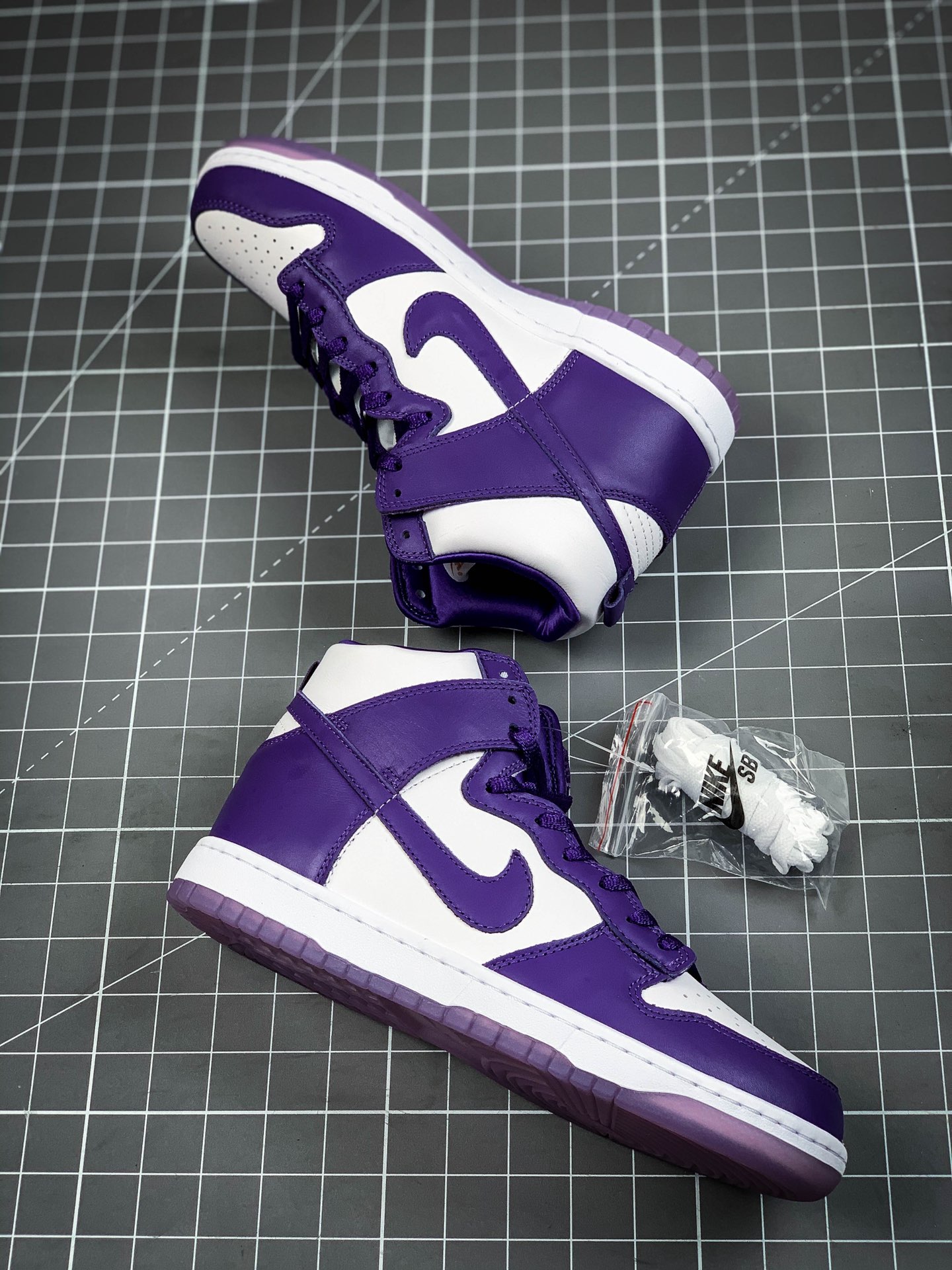400 Nike SB Dunk High”Pure Platinum” 白紫扣篮系列高帮休闲运动滑板板鞋DC5382-100