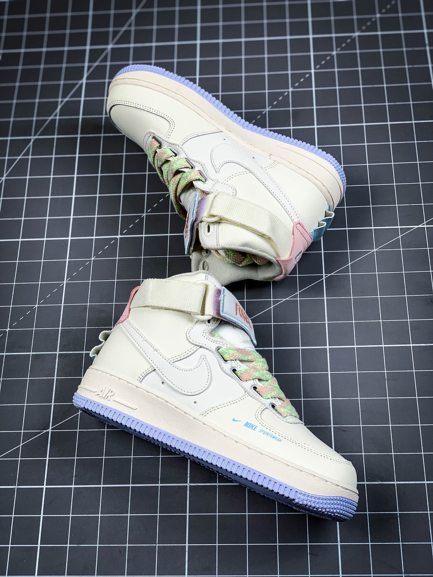 200 NIKE FORCE空军一号运动休闲板鞋 CQ4810-111