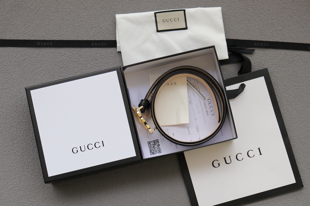 GUCCI新版腰带 🅿️140
独家现货仓储.长期供应. 
原版印花小牛皮印花带身.
头层磨砂大底. 精钢扣头.专柜全套包装. 
规格：1.15米*3.8cm