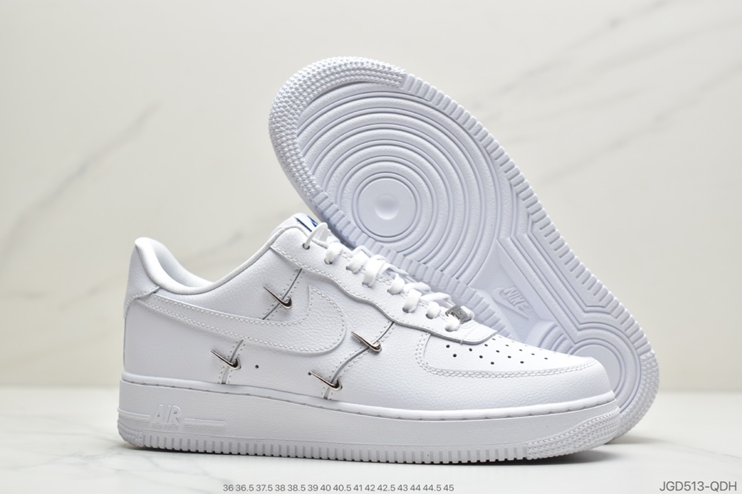 180 耐克Nike Wmns Air Force 1' 07 LX”Chrome Swooshes White” 皮革白宝蓝小银四钩 空军一号CT1990-100